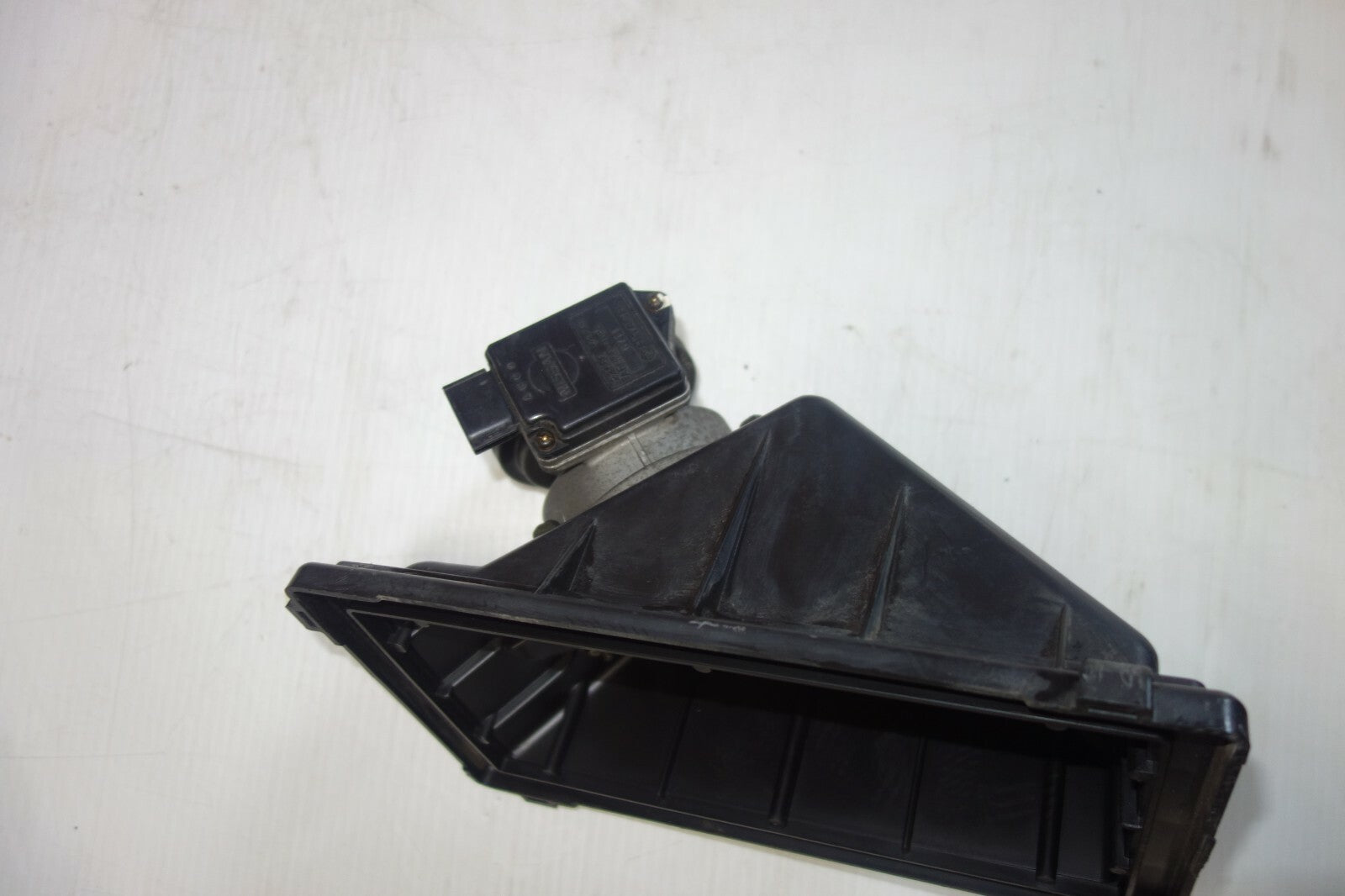 JDM SR20DE S15 OEM MASS AIR FLOW SENSOR 22680-52F01 SR20DE S14 S13 MFA SENSOR