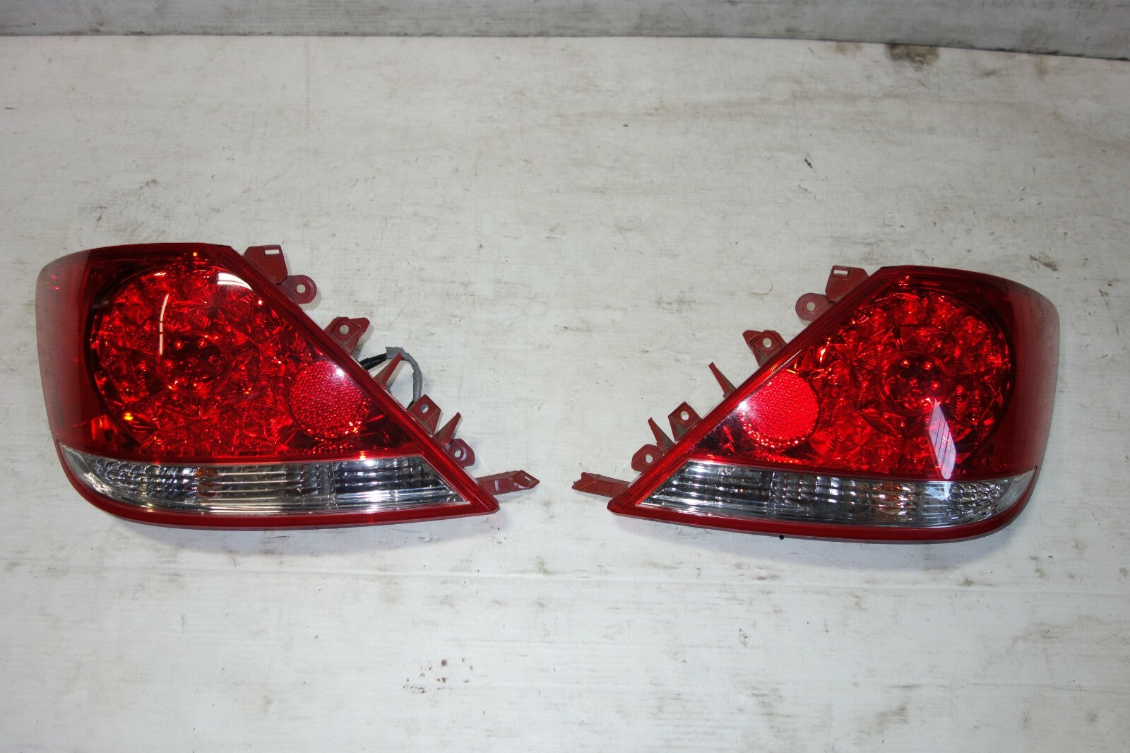 JDM ACURA RL KB1 OEM GENUINE TAIL LIGHTS PAIR TAILLIGHTS LEFT & RIGHT 2005-2008