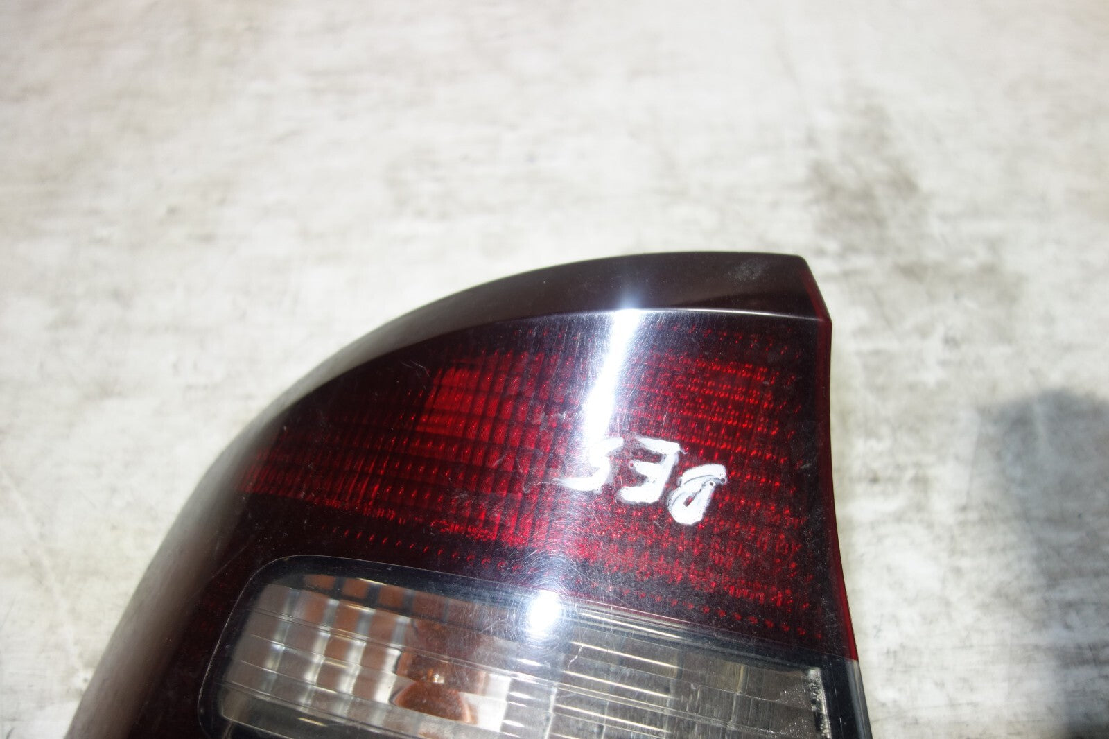 JDM Subaru Legacy Rear Tail Lights Lamps Sedan BE5 2000-2004