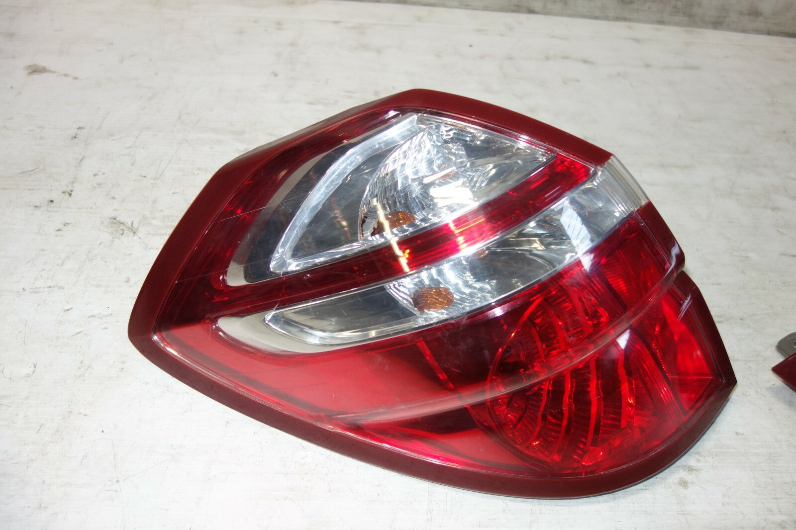 JDM SUBARU LEGACY OUTBACK KOUKI OEM USED TAIL LIGHTS TAIL LAMPS 2005-2009