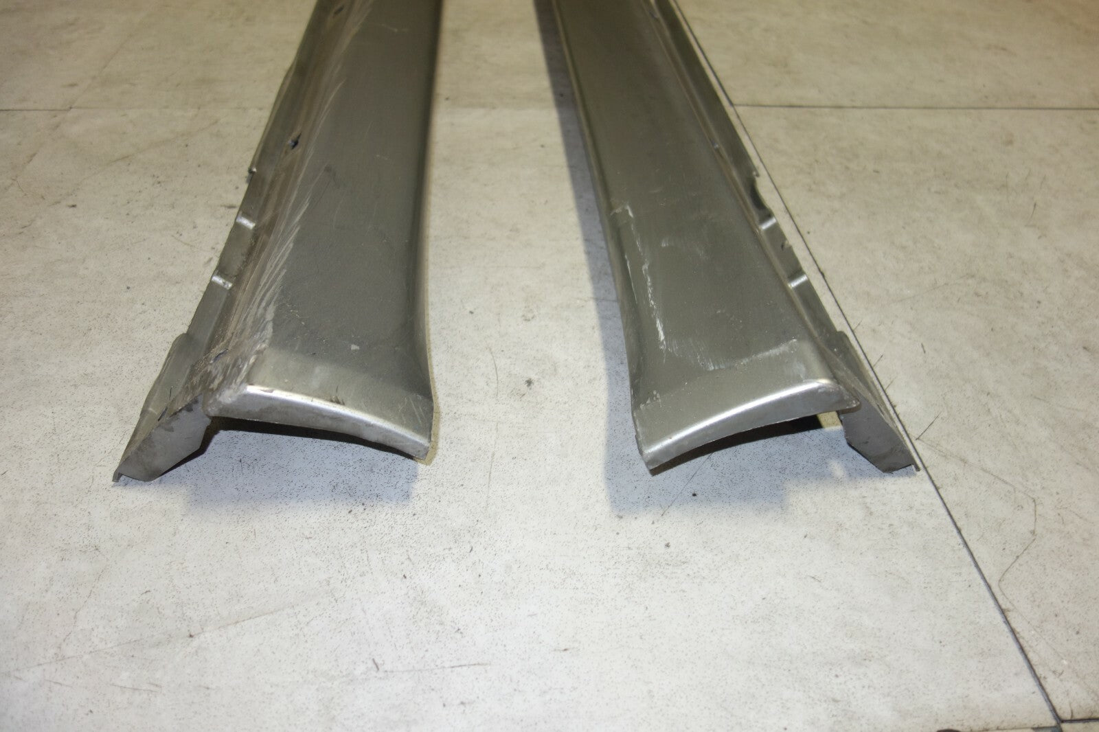 JDM 2005-2009 GENUINE SUBARU LEGACY SPEC B OEM SIDE SKIRTS SPATS LEGACY OUTBACK