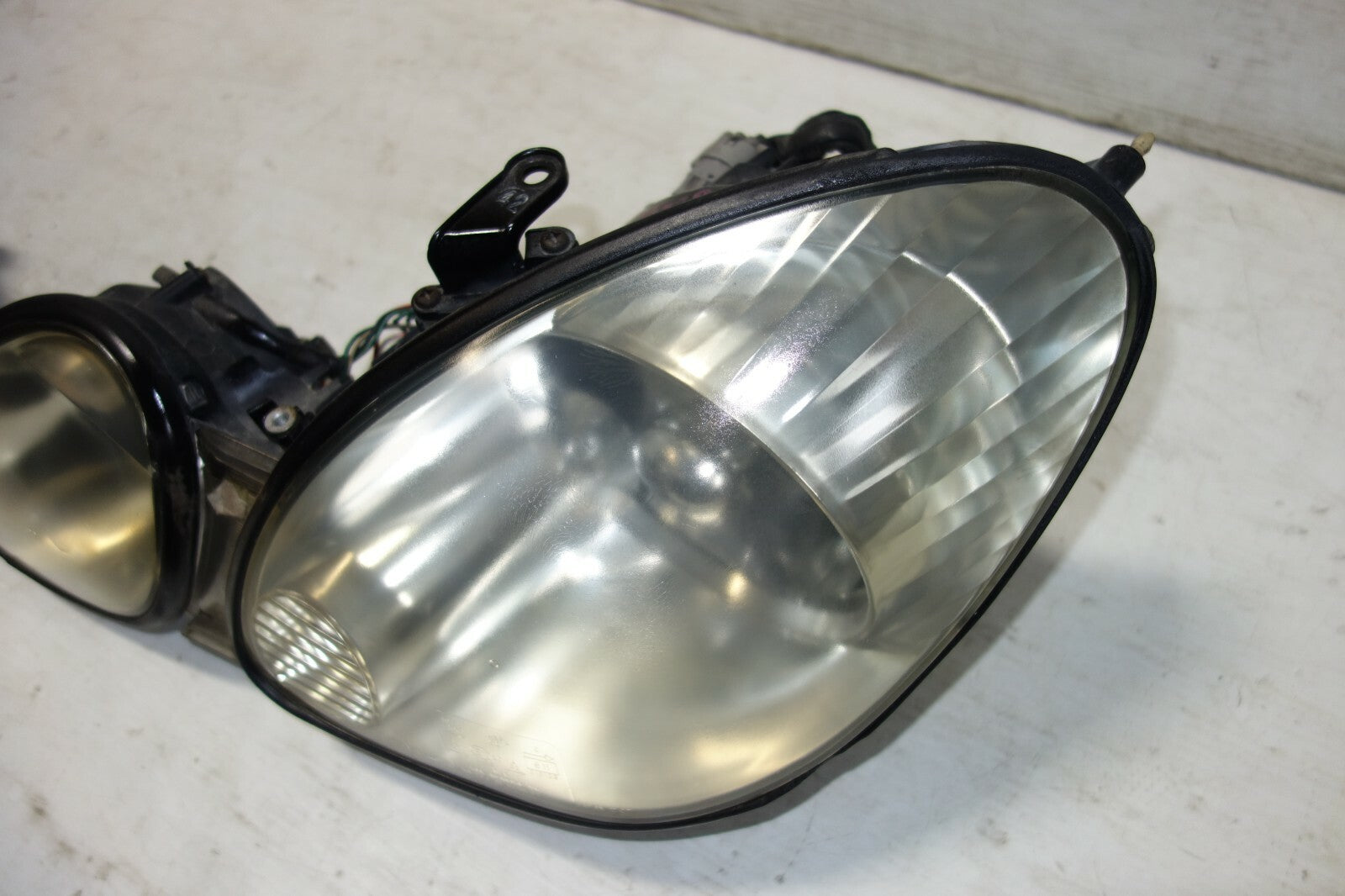 JDM Lexus GS300 Headlights GS400 OEM HiD Lamps Pair Left Right JZS161 1998-2005