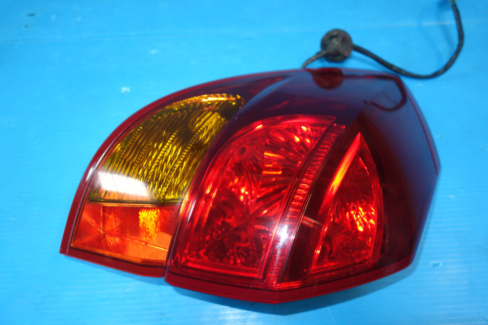 Subaru Legacy Original Rear Left Tail Light Lamp LH Taillight 2005-2007