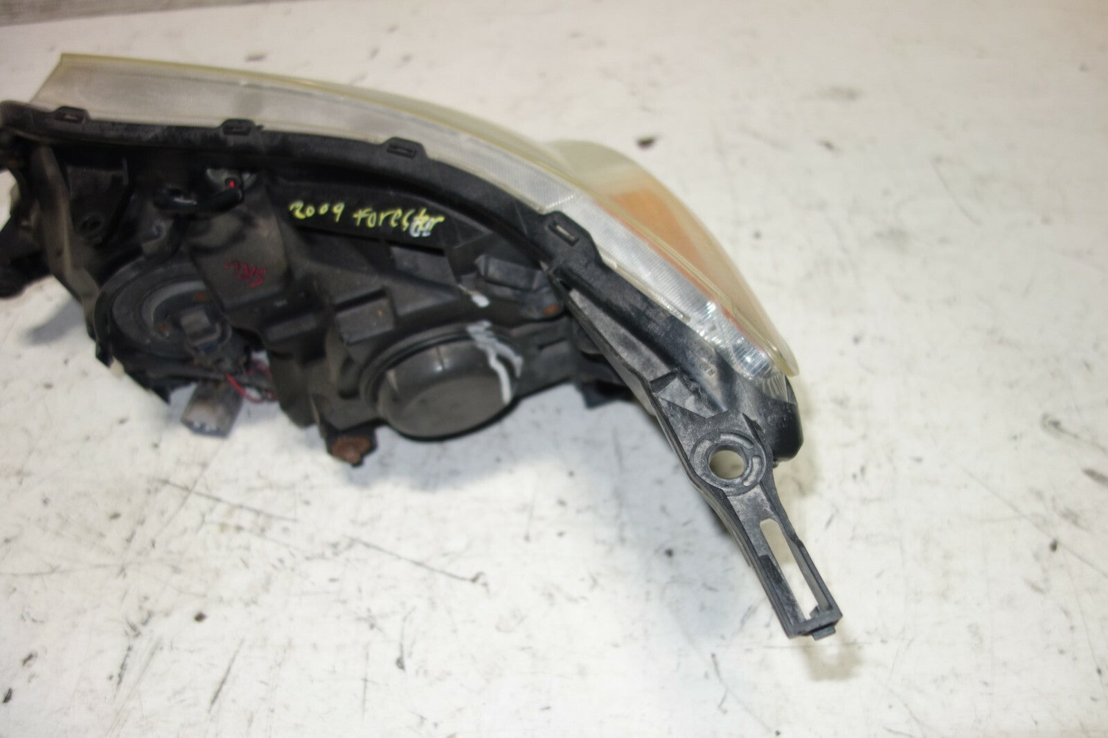 Subaru Forester Genuine Front Right Headlight Head Light SH5 2009-2013