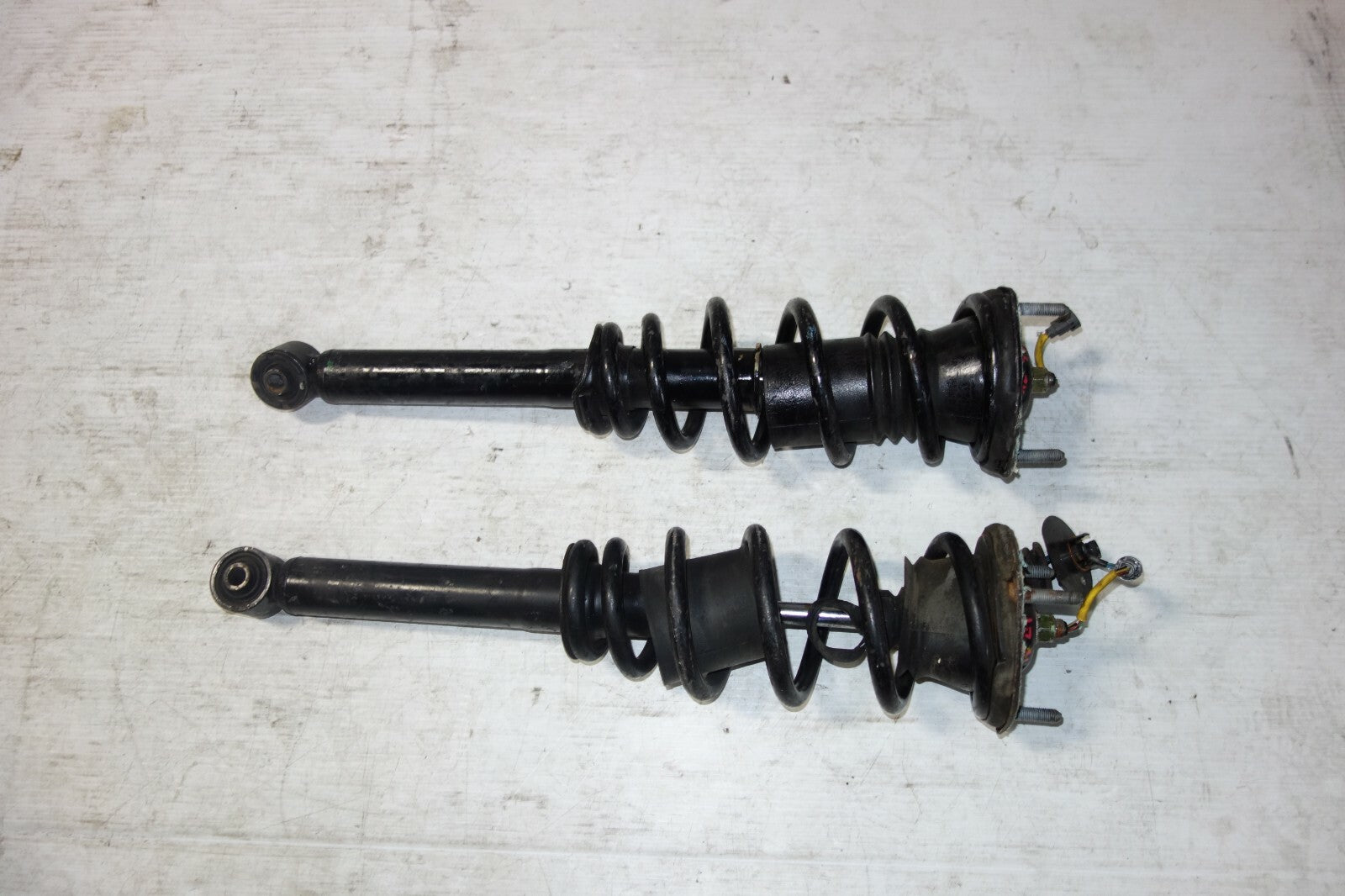JDM Lexus GS300 / Aristo Front Shocks Struts Springs  JZS147 OEM 1991-1997