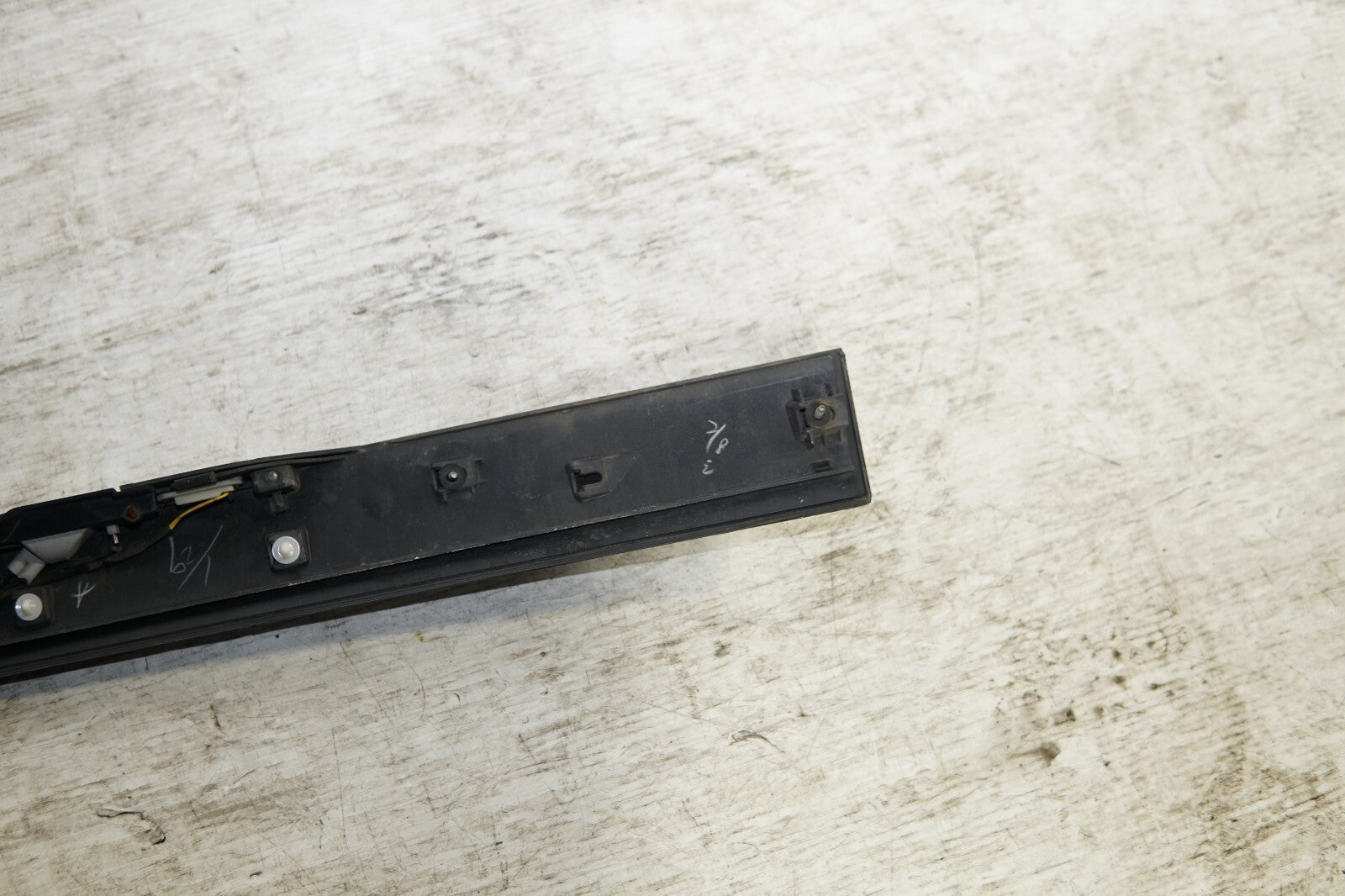 JDM Toyota Prius Rear CENTER GARNISH  ZVW30 2010-2011-2012-2013-2014-2015 MF-319