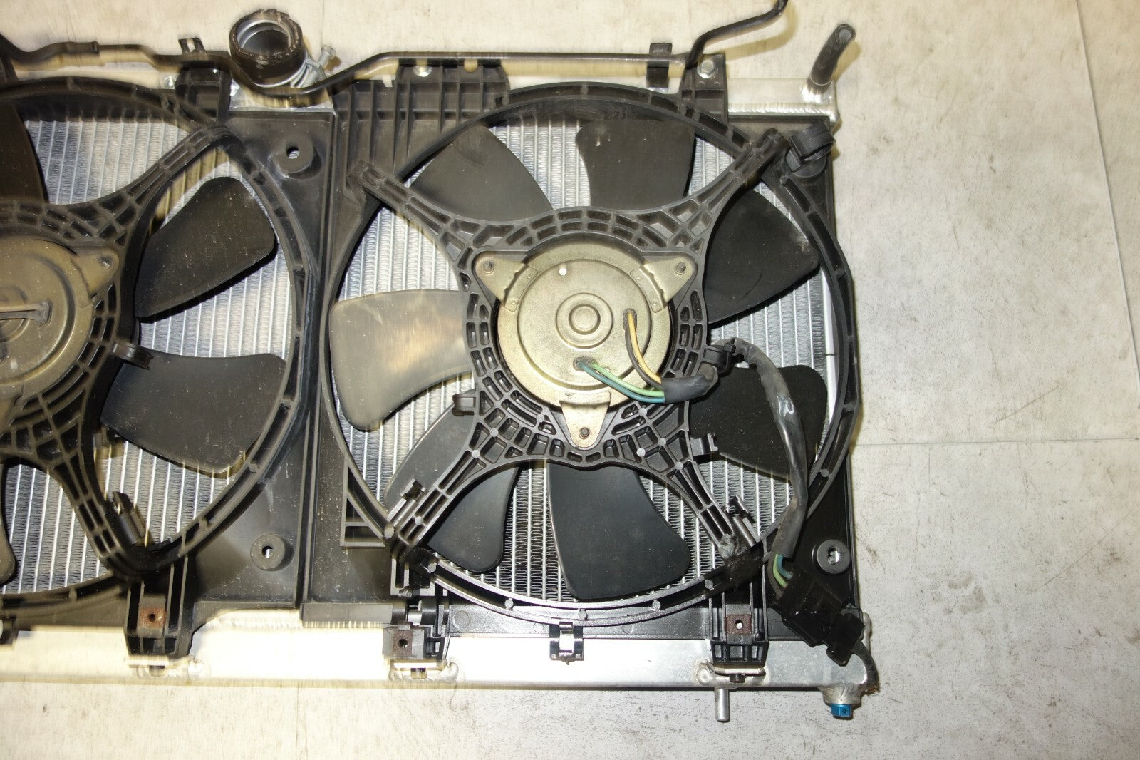 2002-2007 Subaru Impreza WRX STi Blitz Radiator & Fans Performance JDM GDB GGB