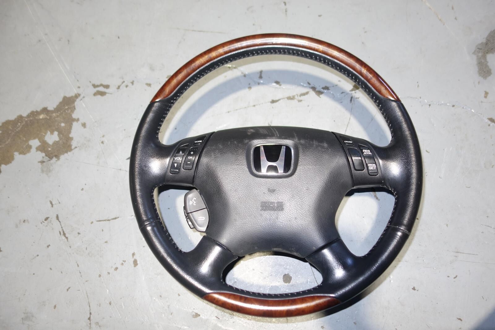 JDM  Honda Inspire UC1 Honda Accord Steering Wheel OEM 2003-2007