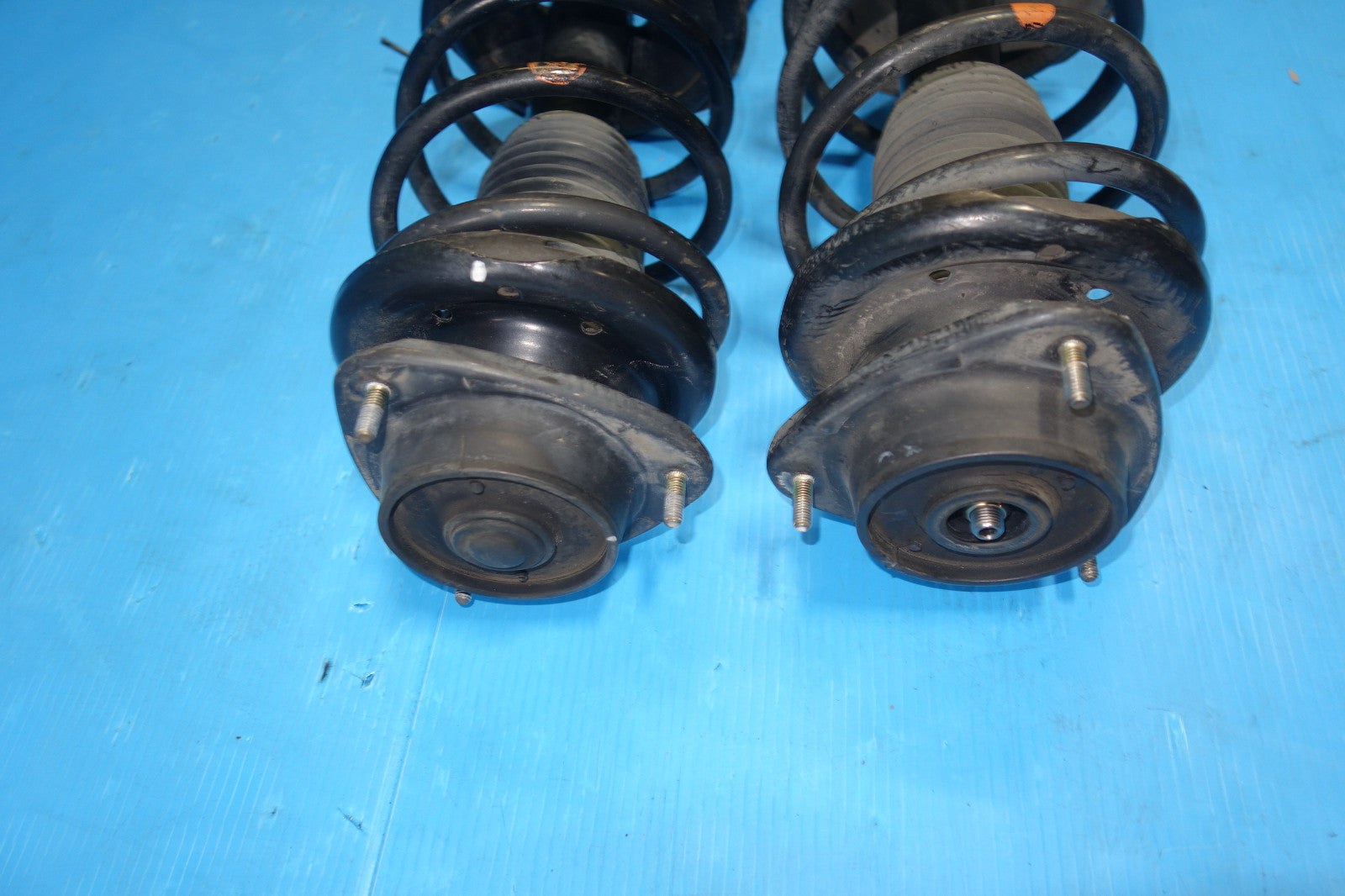 JDM Subaru Forester Original Low Mileage Front Shocks Struts Springs 2003-2008