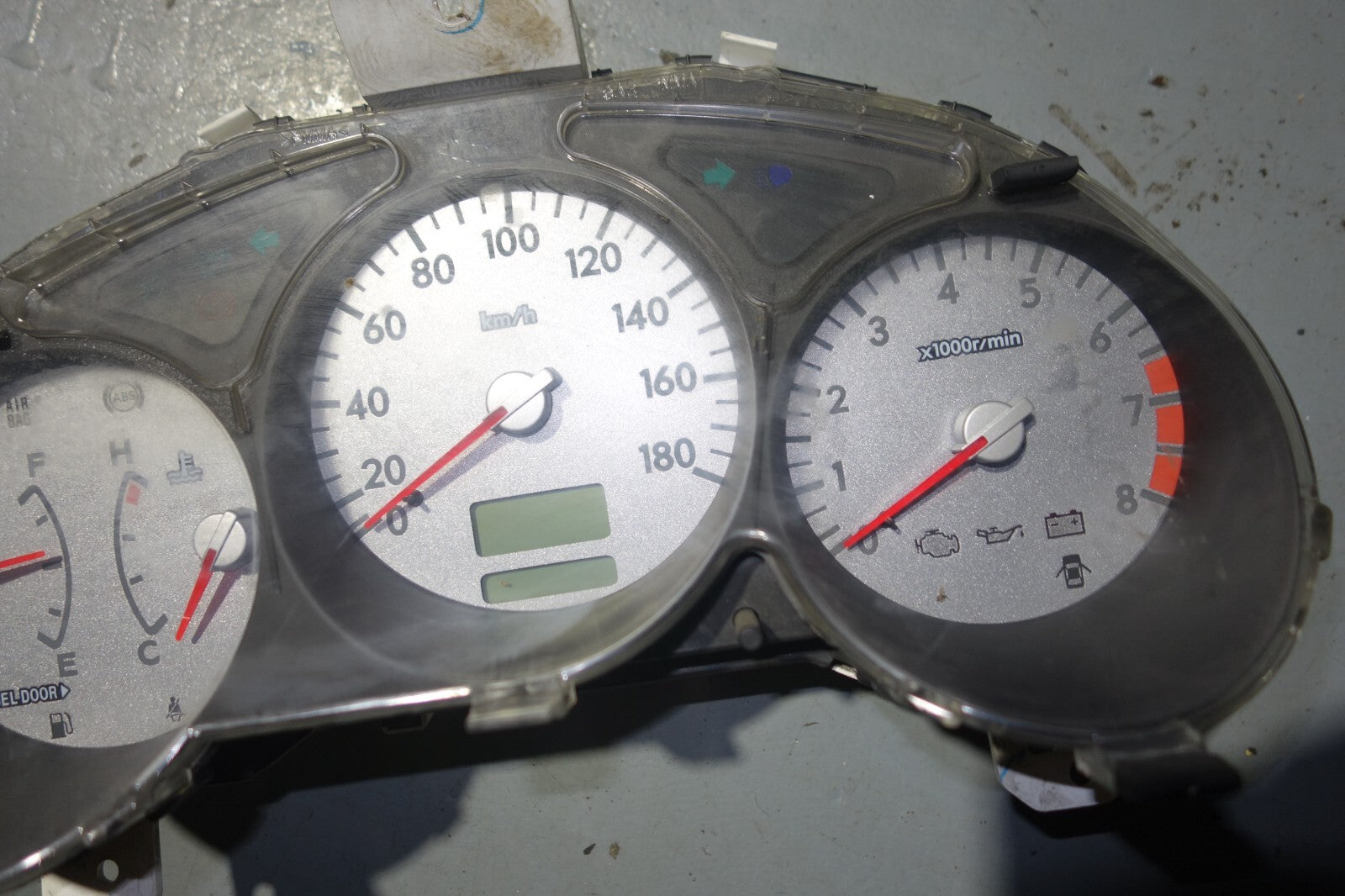 JDM SUBARU FORESTER SG5  MANUAL 5 SPEED GAUGE CLUSTER  SPEEDOMETER 2003-2008