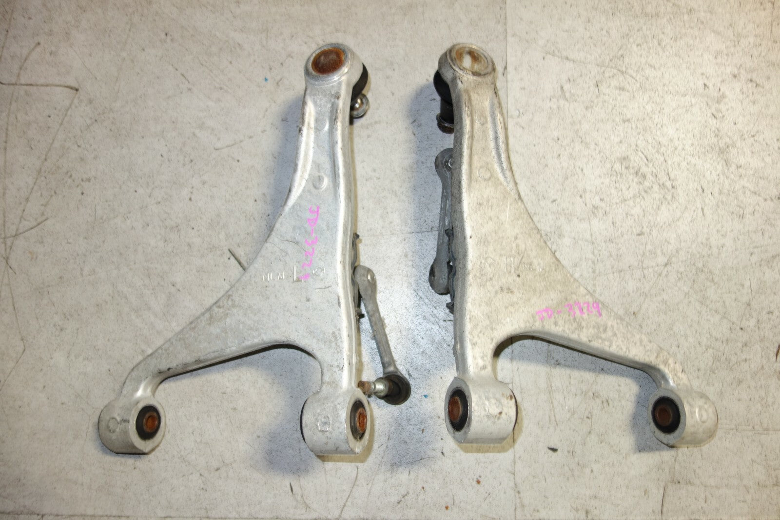 JDM Infiniti M35 M45 Rear Upper Control Arms Suspension OEM Genuine 2006-2010