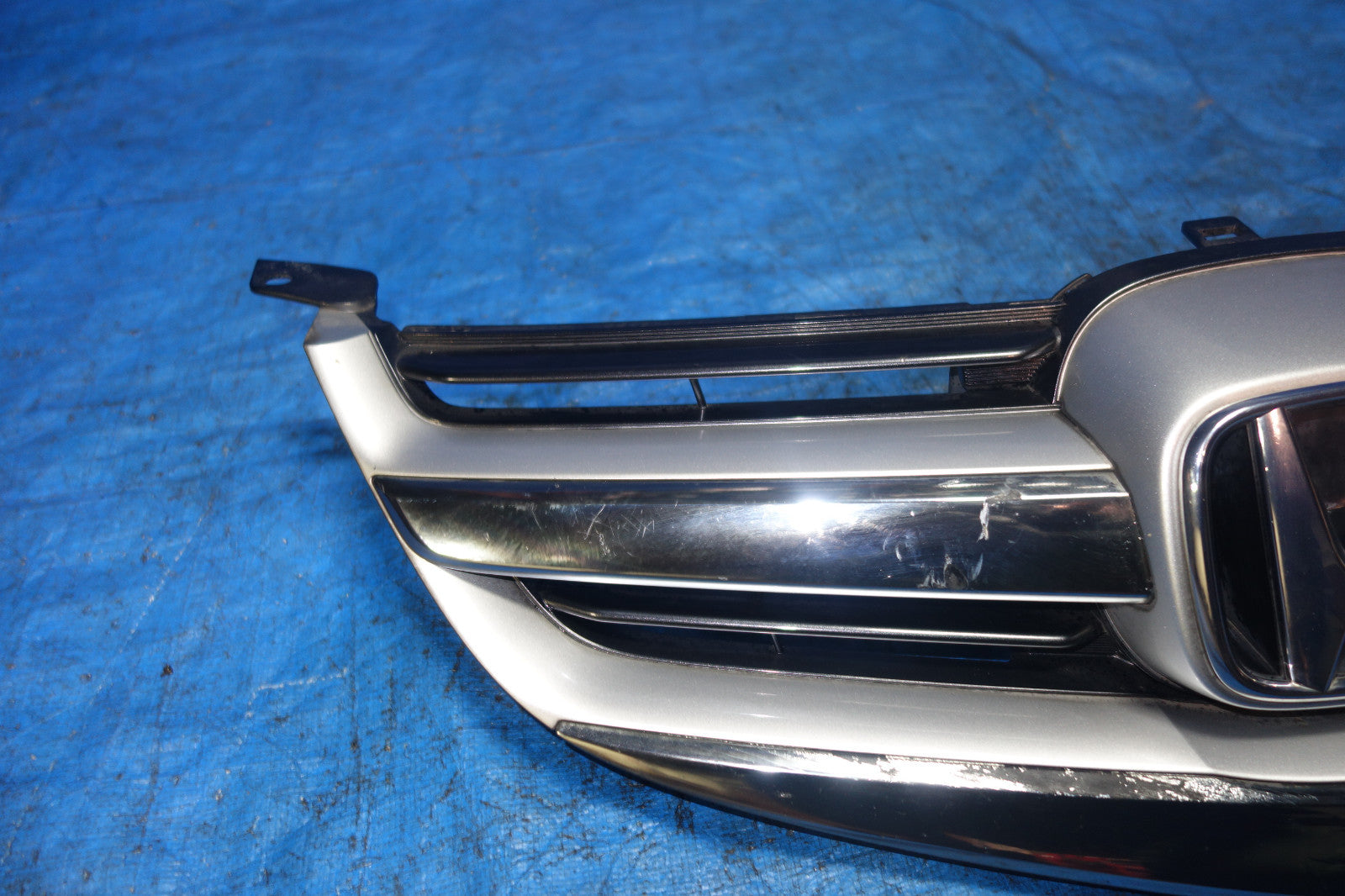 JDM Acura RL Honda Legend KB1 Front Grille Grill 2005-2008 OEM #JPE-8477