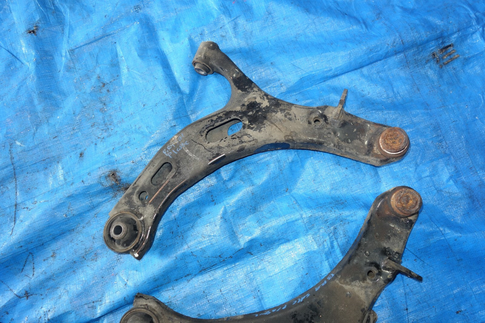 JDM Subaru Legacy BM9 BR9 OEM FRONT LOWER CONTROL ARMS SUSPENSION 2010-2014