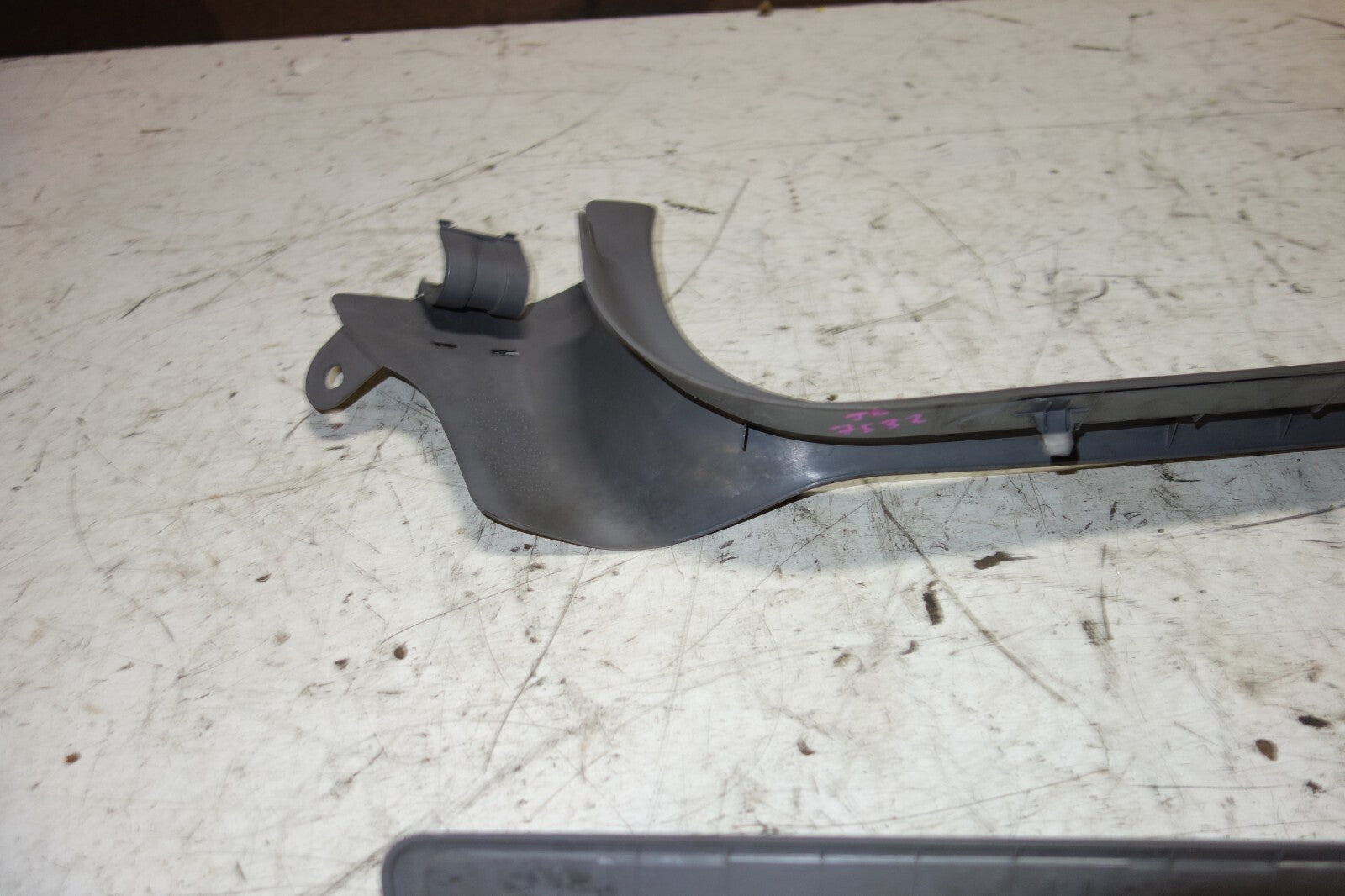 JDM SUBARU FORESTER OEM FRONT DOOR SILLS SCUFF PLATES STEPS SILL 2003-2008