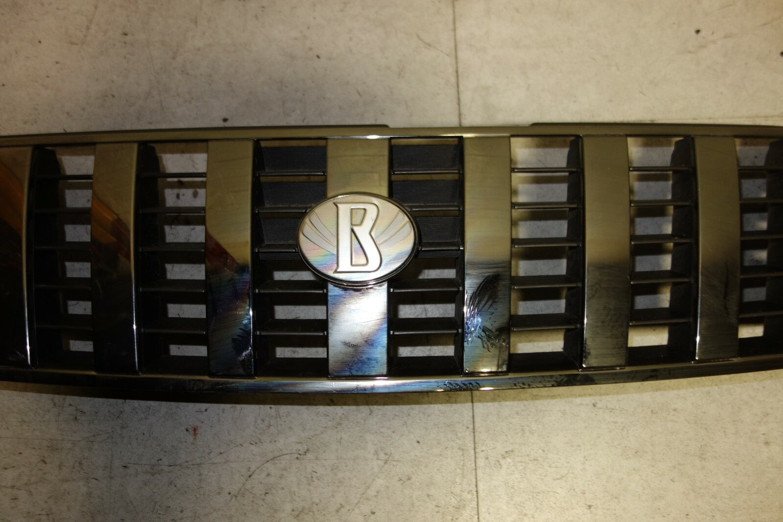 JDM Nissan Bassara Ju30 Grille 62310 Ad700 OEM Genuine Front Grille