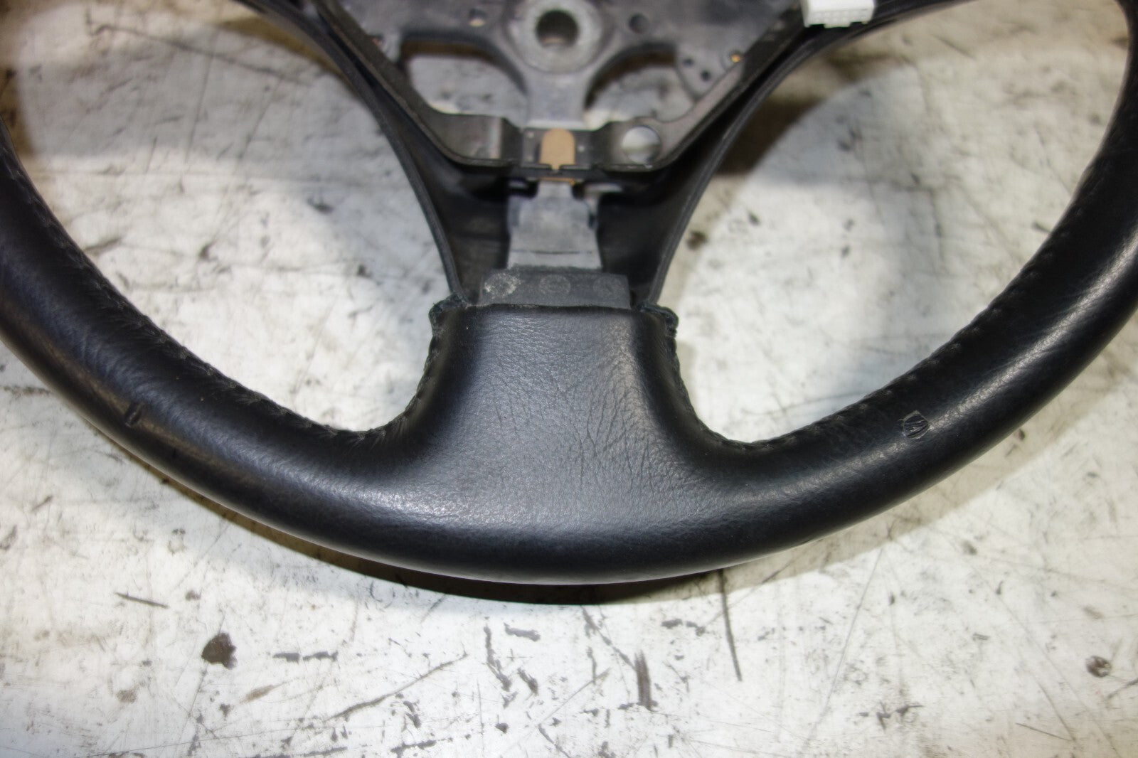 JDM 2000-2005 TOYOTA CELICA  STEERING WHEEL ZZT231 ZZT230