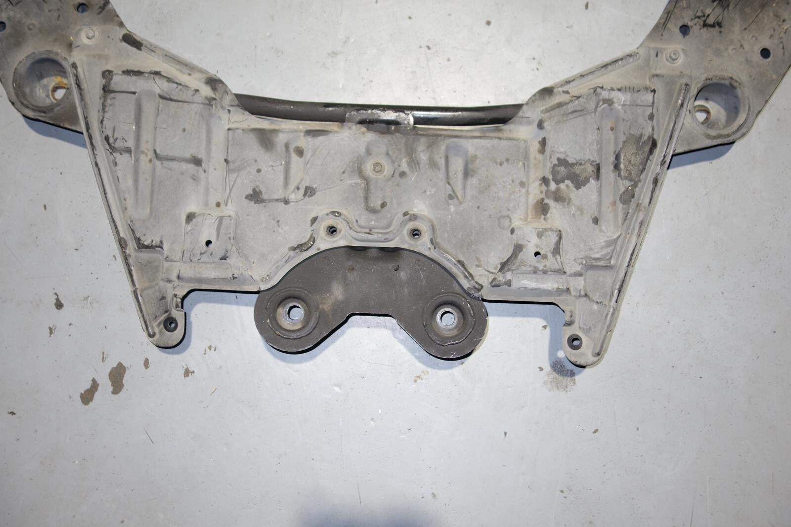 03-07 Infiniti G35 Coupe Front Subframe Crossmember Engine Cradle 350z 03-09