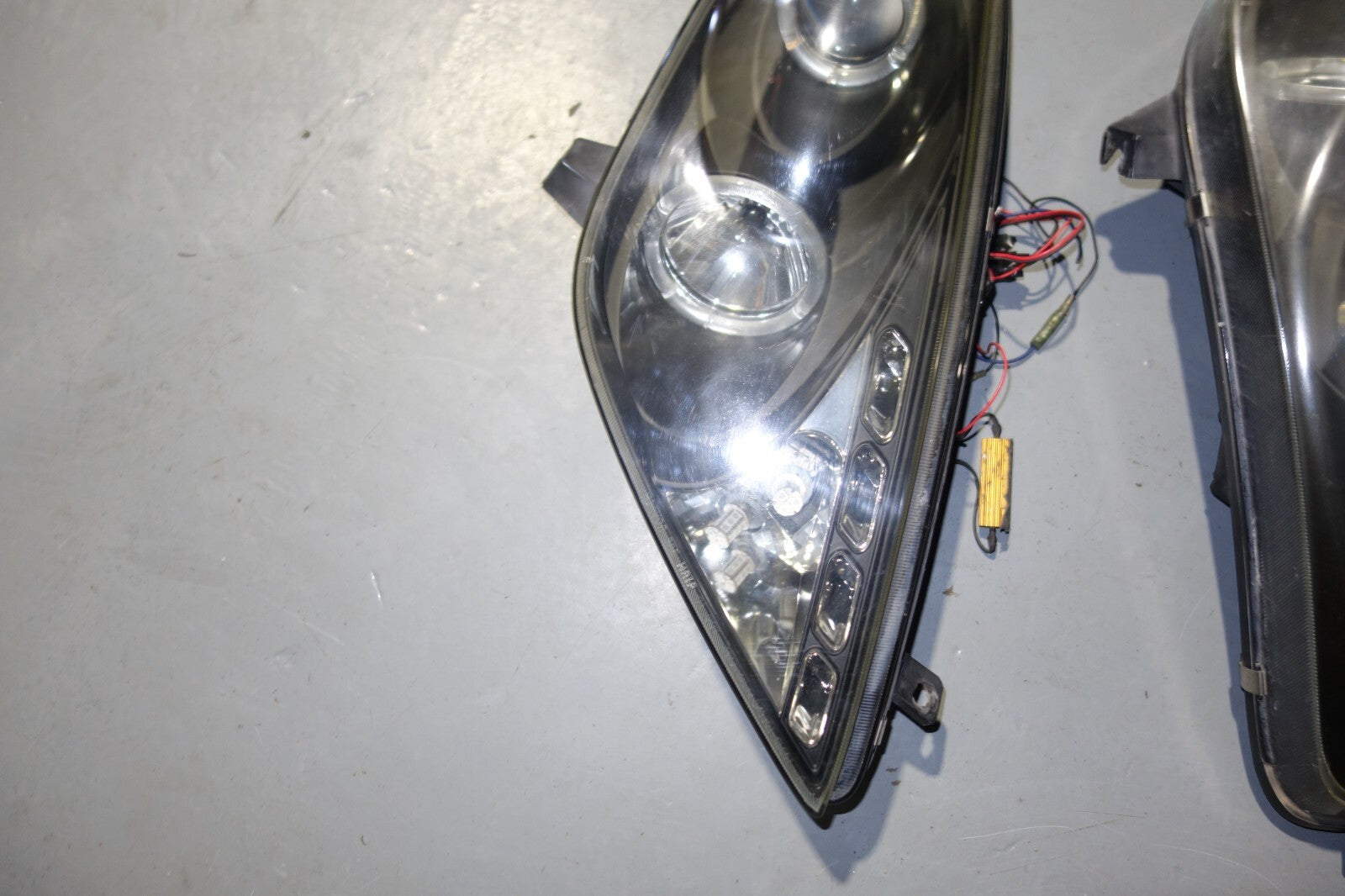 JDM 2000-2005 TOYOTA CELICA  HEAD LIGHTS LEFT & RIGHT HEAD LAMPS 2000-2005