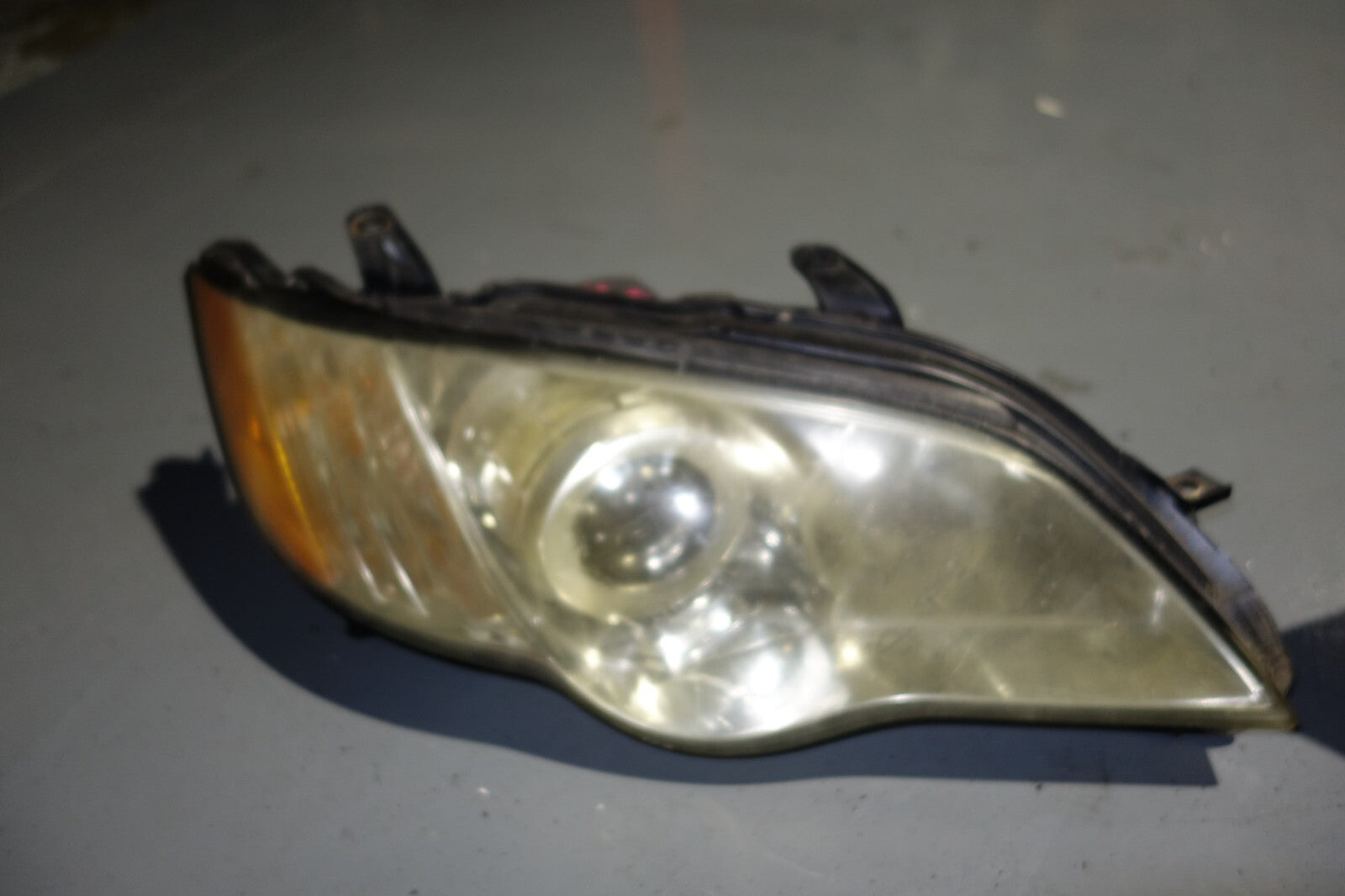 2008-2009 GENUINE SUBARU LEGACY USED HEAD LIGHTS LAMPS BLE BP5 BP9