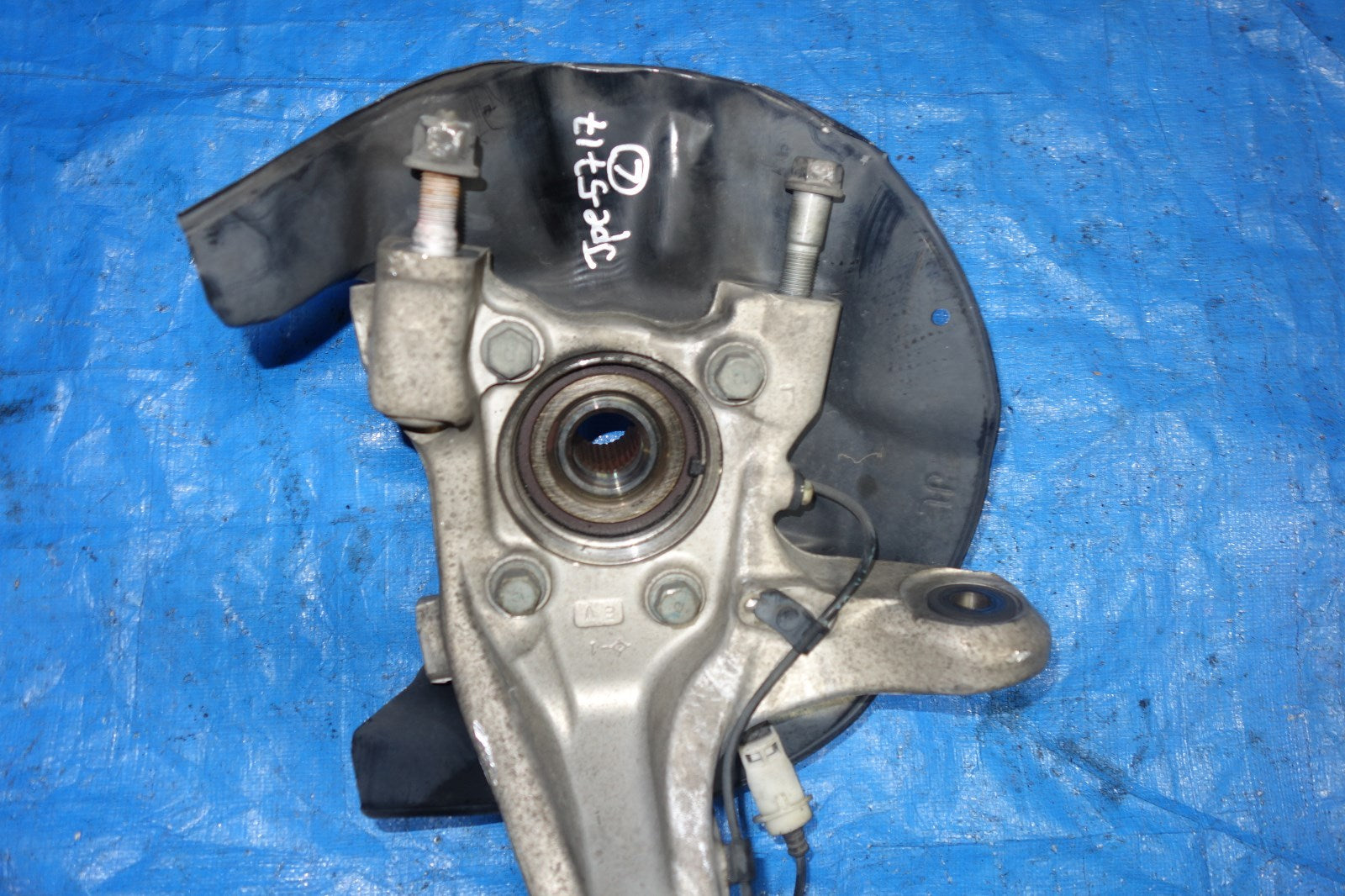 Acura RL Front LH Left Side Wheel Hub Bearing Knuckle Spindle Hub 2005-12 JDM