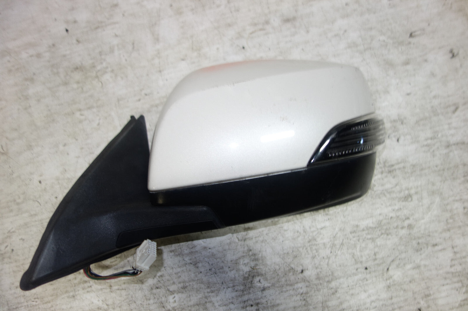JDM 2010-2014 Subaru Legacy BR BM Power Folding Mirrors + Signal Lights OEM