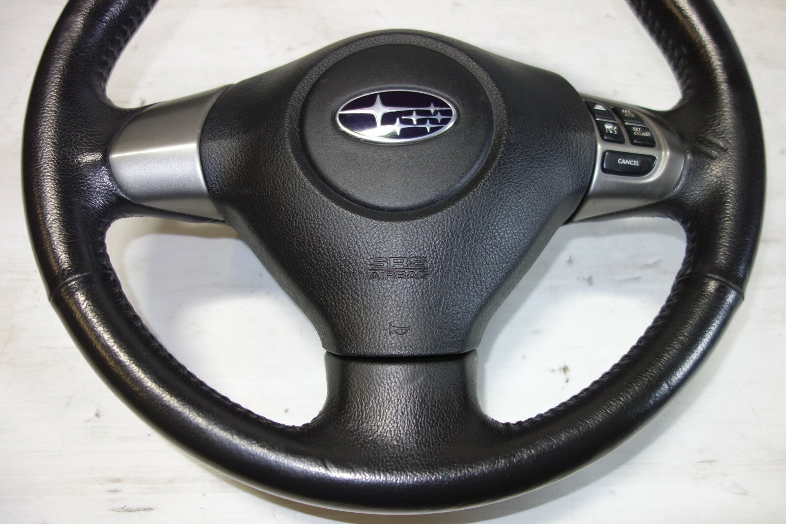 JDM 2005-2009 SUBARU LEGACY & OUTBACK STEERING WHEEL & HUB 2005-2009 M-910