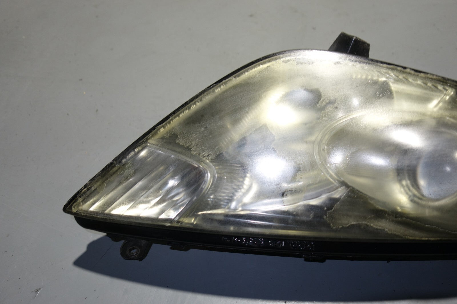 JDM Toyota Celica Genuine OEM Headlight Halogen Right side zzt231 2000-2005