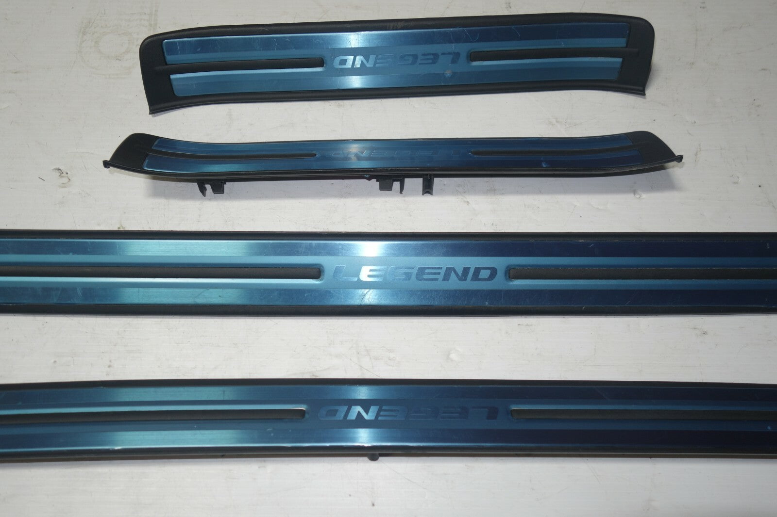 JDM 2005-2008 GENUINE ACURA RL OEM DOOR SILLS TRIM SCUFF PLATES SIDE STEPS
