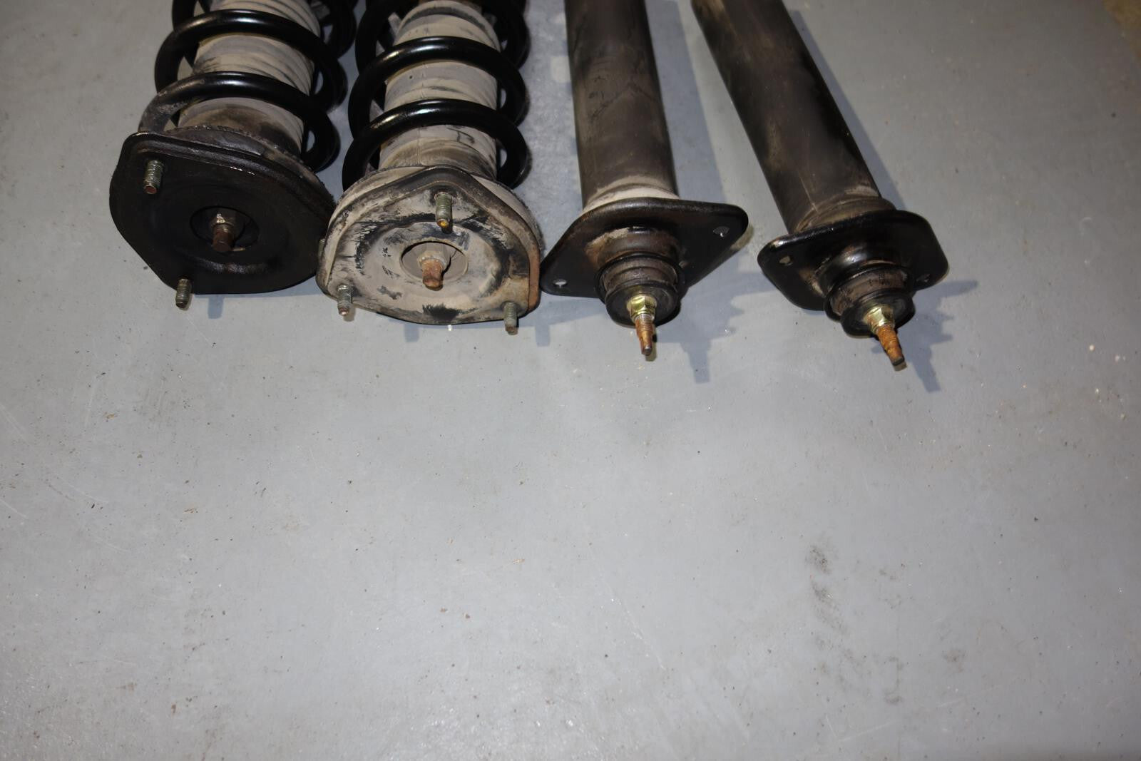 JDM Nissan 350z Z33 G35 Coupe Front Rear Shocks Coil Springs Struts 2003-2009
