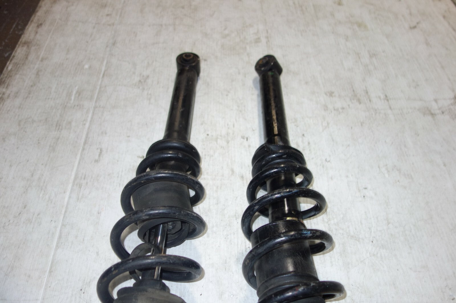 JDM Lexus GS300 / Aristo Front Shocks Struts Springs  JZS147 OEM 1991-1997