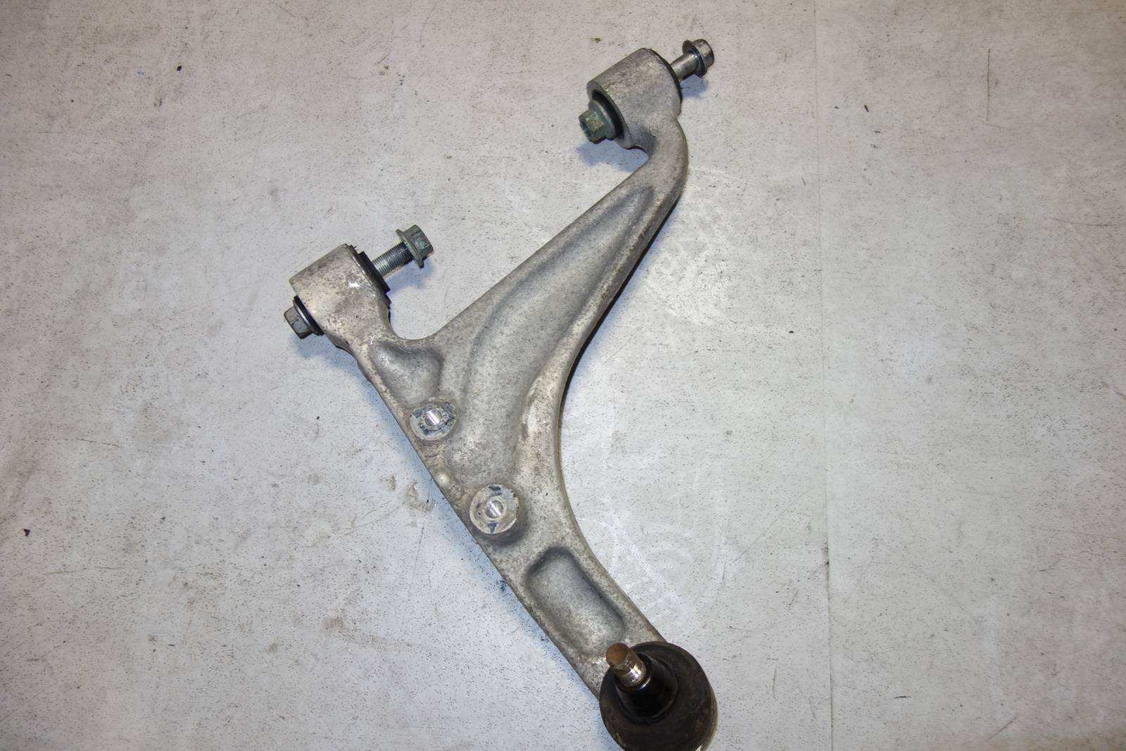 JDM 2003-2009 GENUINE NISSAN 350Z FRONT OEM UPPER CONTROL ARMS  Z33