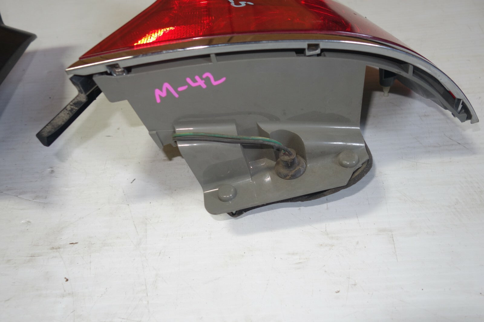 JDM 2005-2009 SUBARU LEGACY BL5 OEM USED TAIL LIGHTS  LAMPS 4 DOOR SEDAN