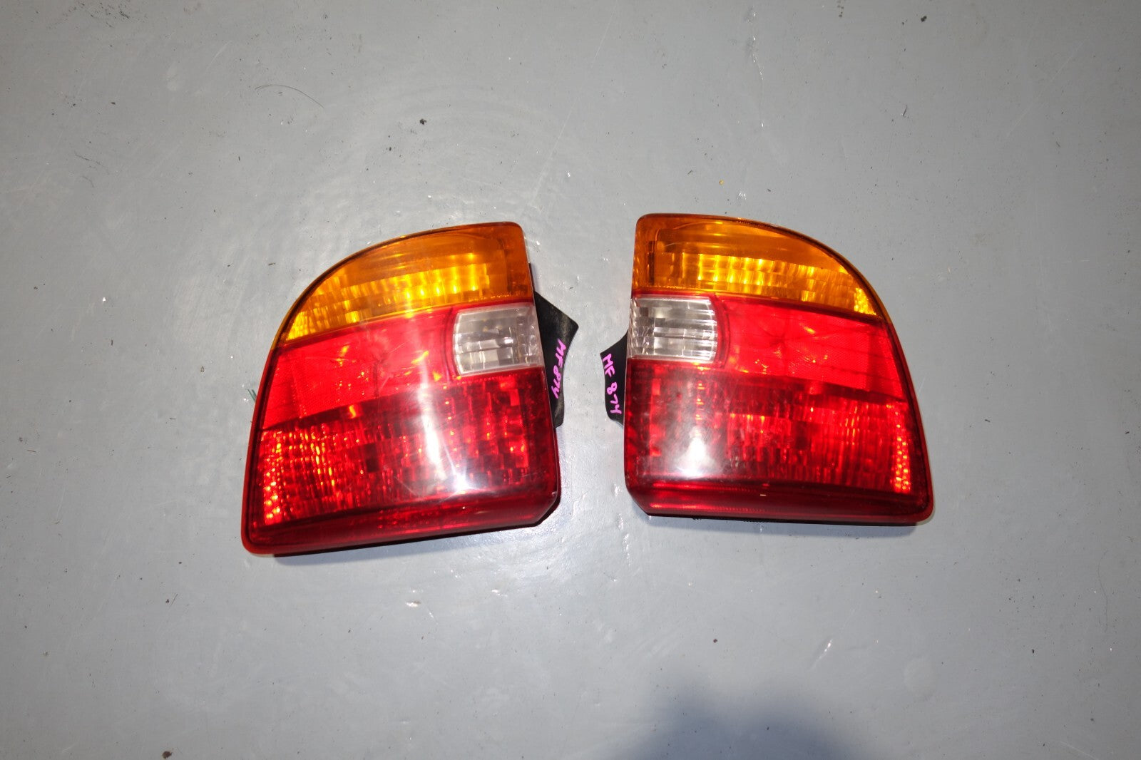 JDM 2000-2005 TOYOTA CELICA OEM TAIL LIGHTS LEFT & RIGHT TAIL LAMPS 2000-2005
