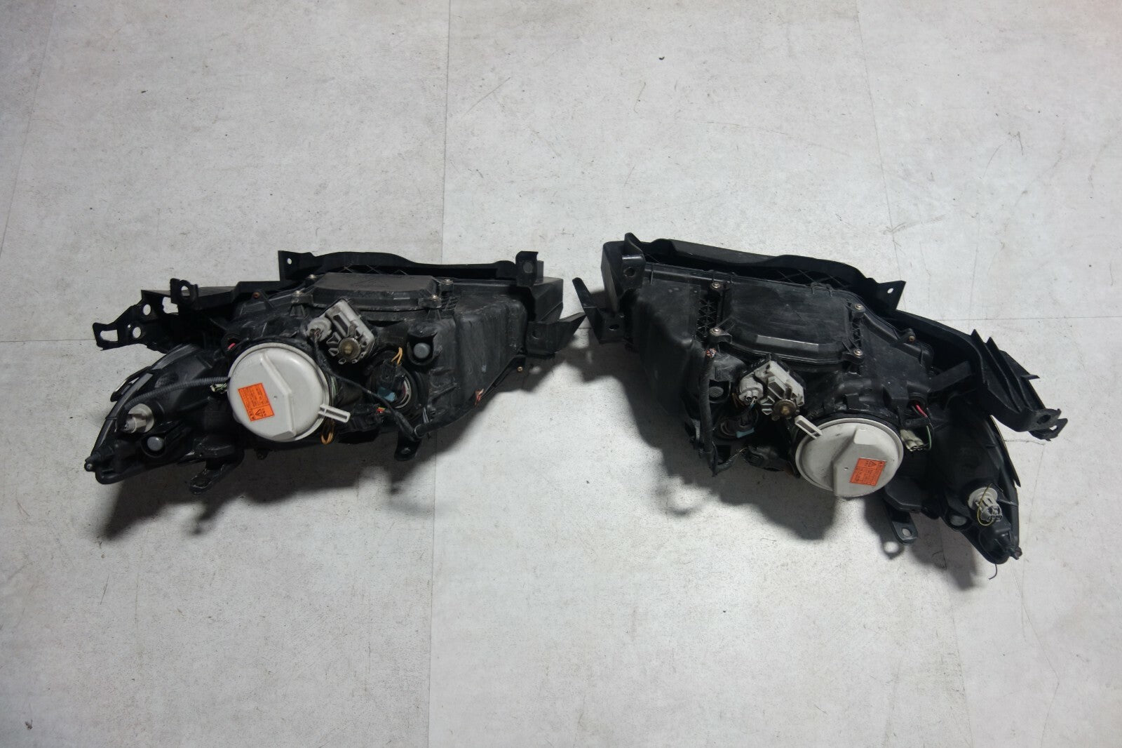 JDM 2008-2009 GENUINE SUBARU LEGACY USED OEM HID HEAD LIGHTS LAMPS BLE BP5 BP9