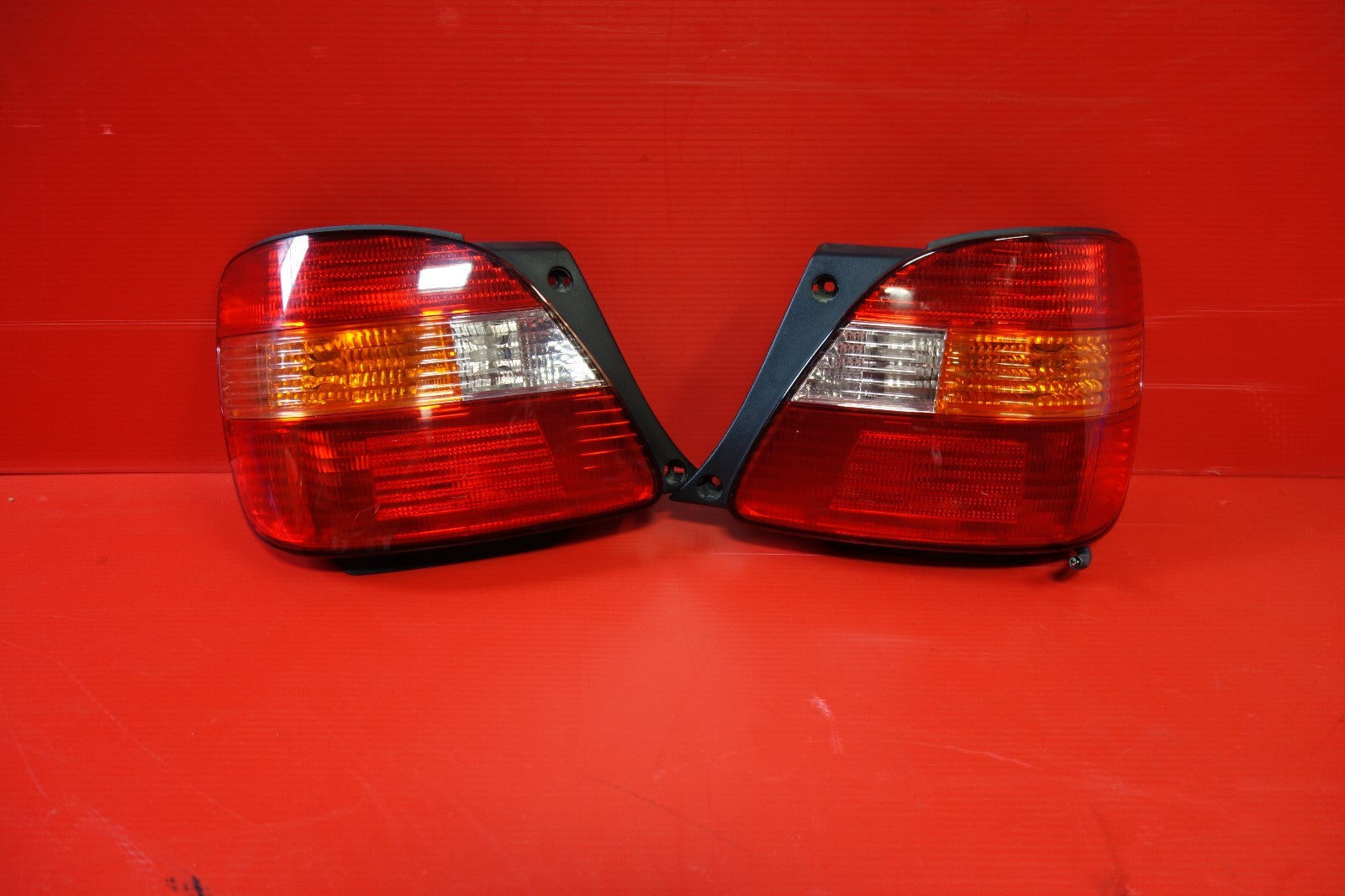 JDM Lexus GS300 GS400 GS430 OEM Tail Lights Lamps Pair LH RH 1998-2005