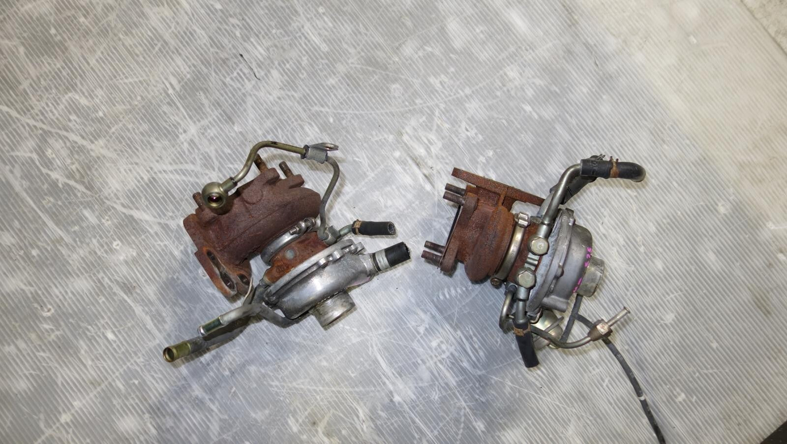 JDM Subaru Legacy VF31 VF32 OEM Turbo Chargers Twin Turbo EJ206 EJ208 2000-2004