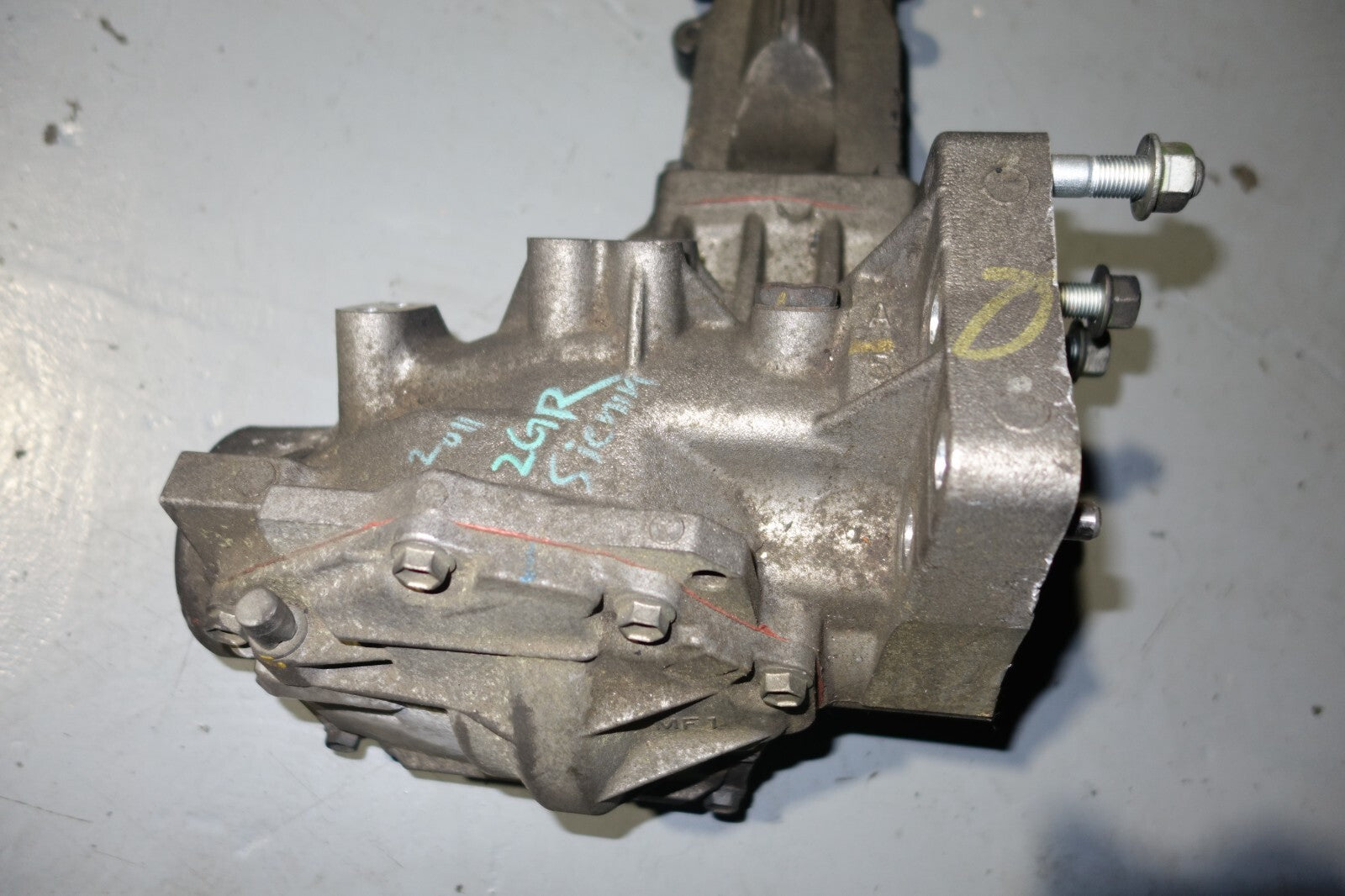 JDM 2011-2019 TOYOTA SIENNA TRANSFER CASE DIFFERENTIAL 2GR 3.5L  LOW MILEAGE