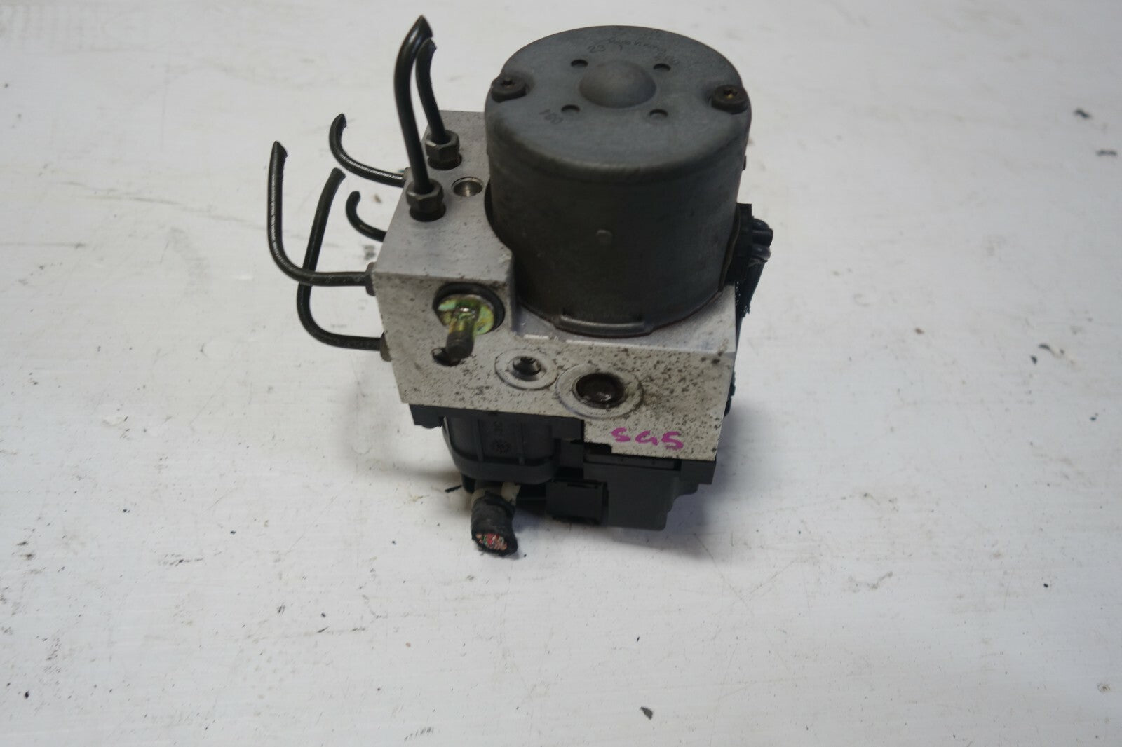 JDM 2003-2005 SUBARU FORESTER SG5 STI RHD ABS ANTI LOCK BRAKE PUMP CONTROLLER