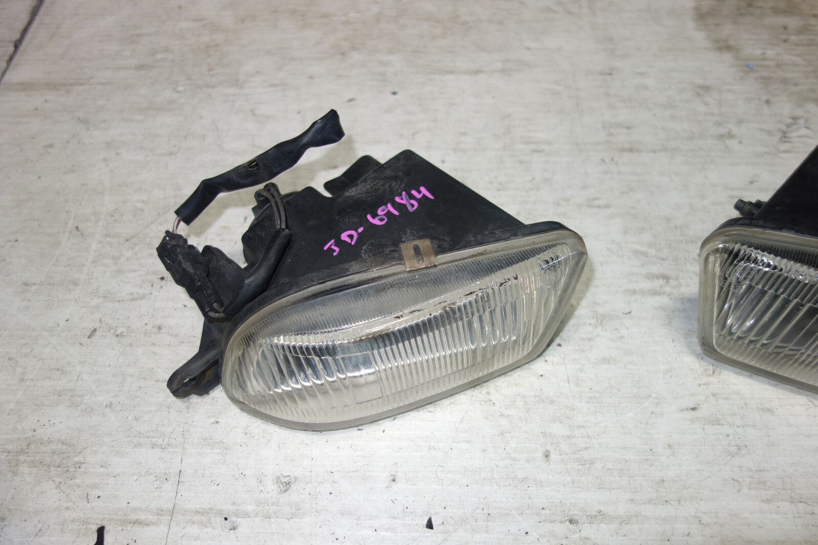 JDM Toyota Celica ST202 Front Fog Lights Fog Lamps 1994-1999 Used OEM Left Right