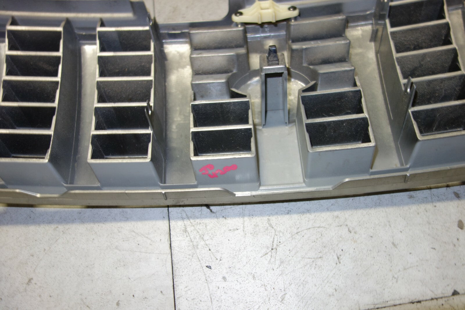 JDM Nissan Bassara Ju30 Grille 62310 Ad700 OEM Genuine Front Grille