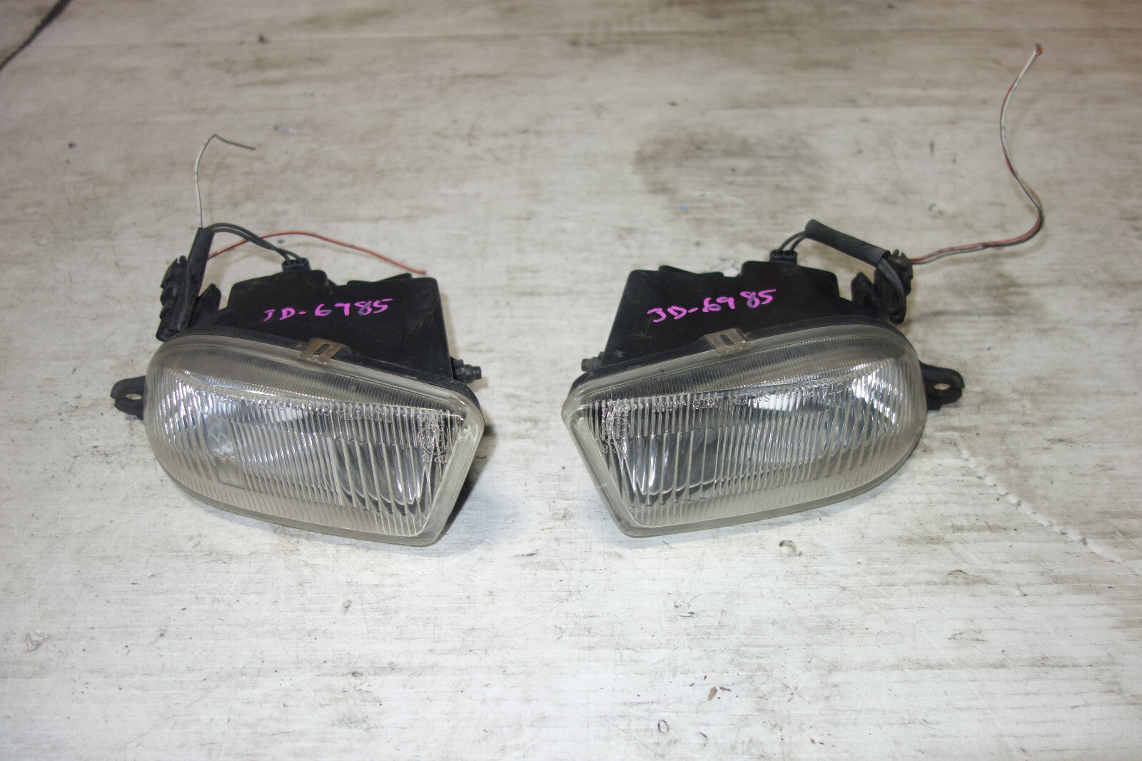 JDM Toyota Celica ST202 Front Fog Lights Fog Lamps 1994-1999 Used OEM Left Right