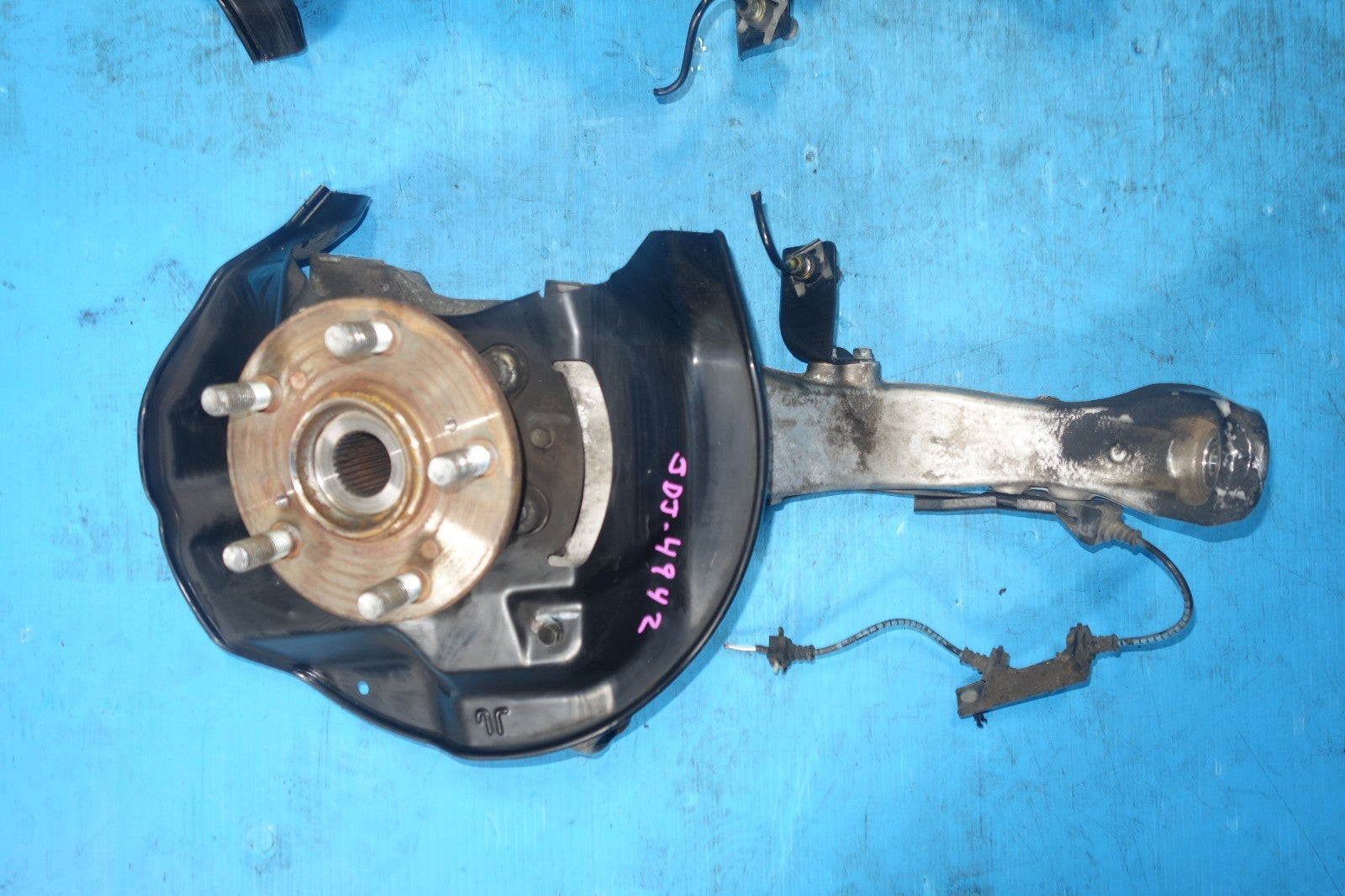 JDM Acura RL Front Wheel Hubs Bearings Spindles Knuckle Right & Left 2005-2012