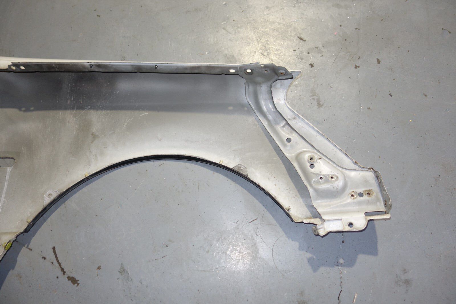 JDM Lexus LS430 Left Side Fender In White OEM 2001 2002 2003