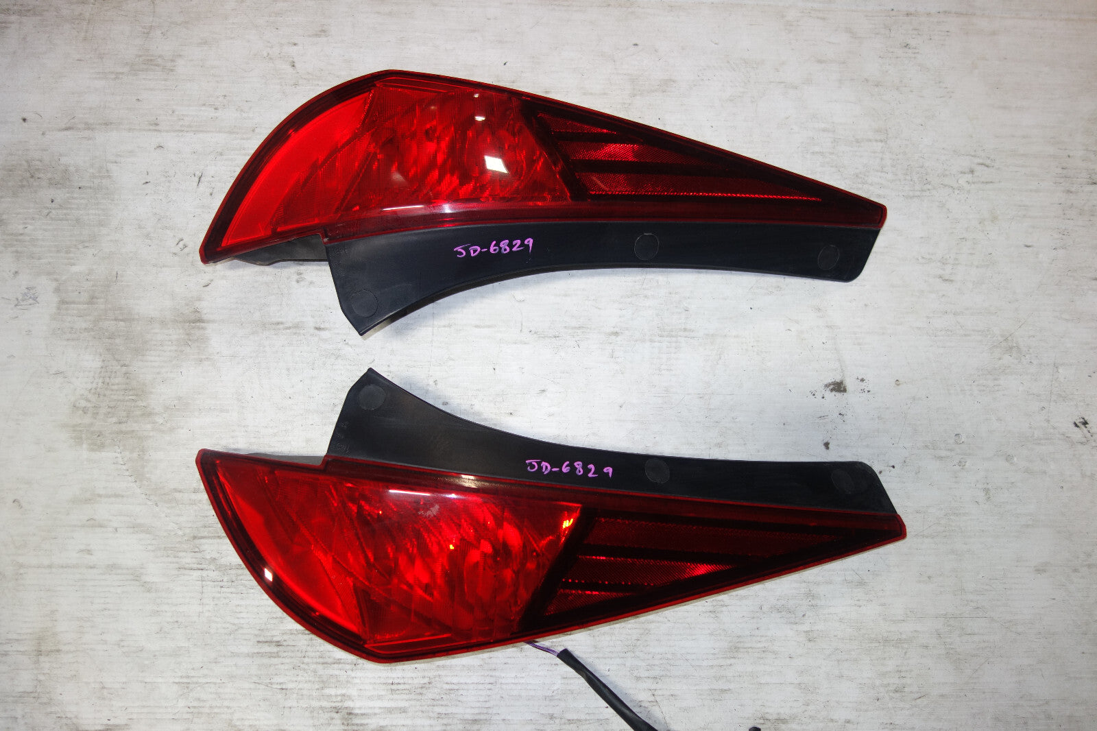 JDM Nissan 350z Z33 Tail Lights Lamps Taillights 2003-2005
