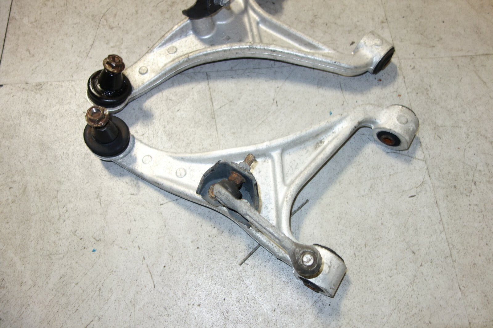 JDM Infiniti M35 M45 Rear Upper Control Arms Suspension OEM Genuine 2006-2010