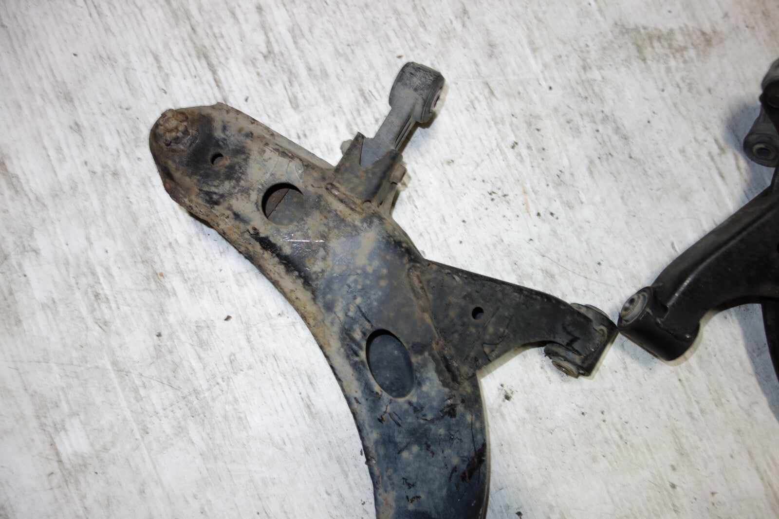 JDM 1993-2001 SUBARU IMPREZA WRX GC8 OEM FRONT LOWER CONTROL ARM SUSPENSION