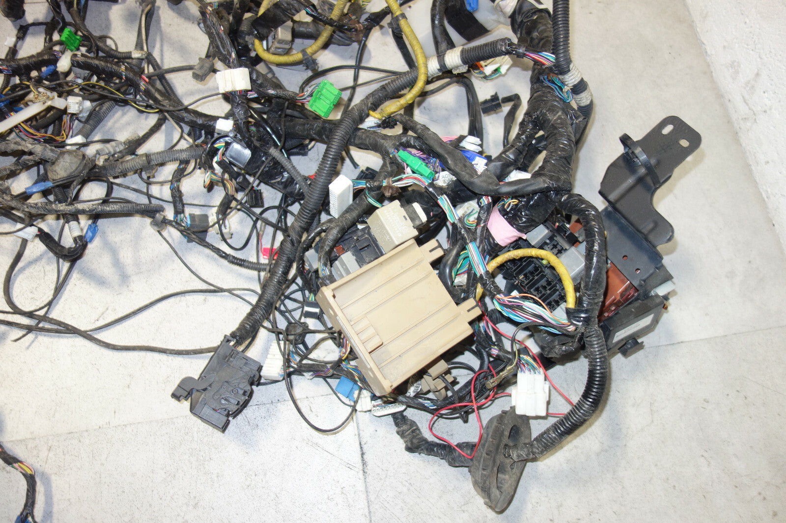 JDM Subaru Legacy EJ20 Turbo 6speed Computer Wire Harness Loom Wiring 22611AN150