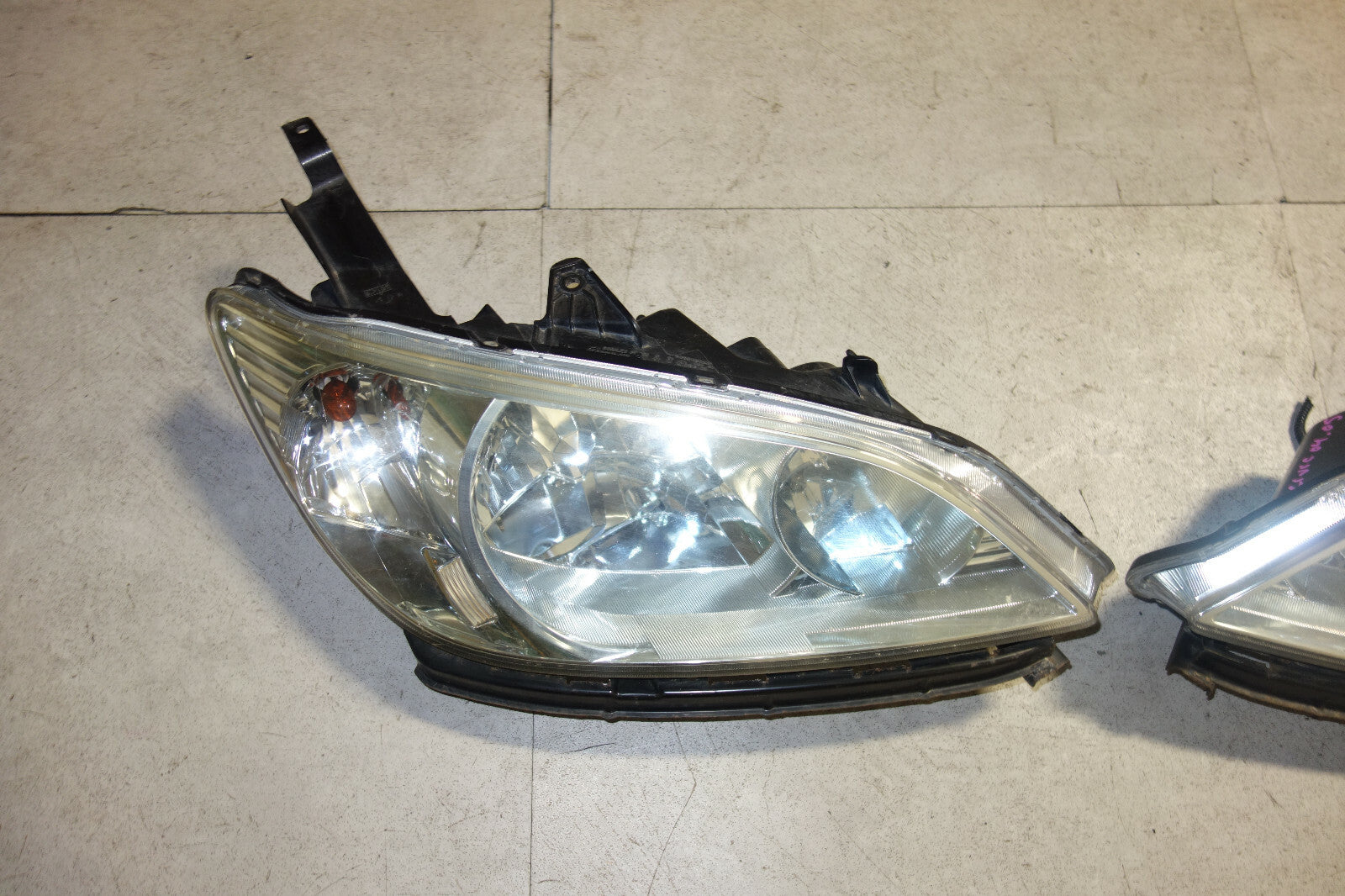 JDM Honda Civic ES EM OEM Headlights Headlamps 2004-2005 Coupe Sedan 2 & 4 Door