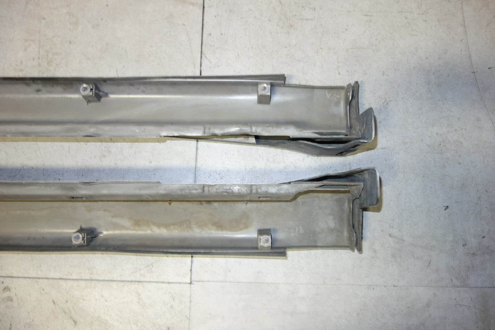 JDM 2005-2009 GENUINE SUBARU LEGACY SPEC B OEM SIDE SKIRTS SPATS LEGACY OUTBACK