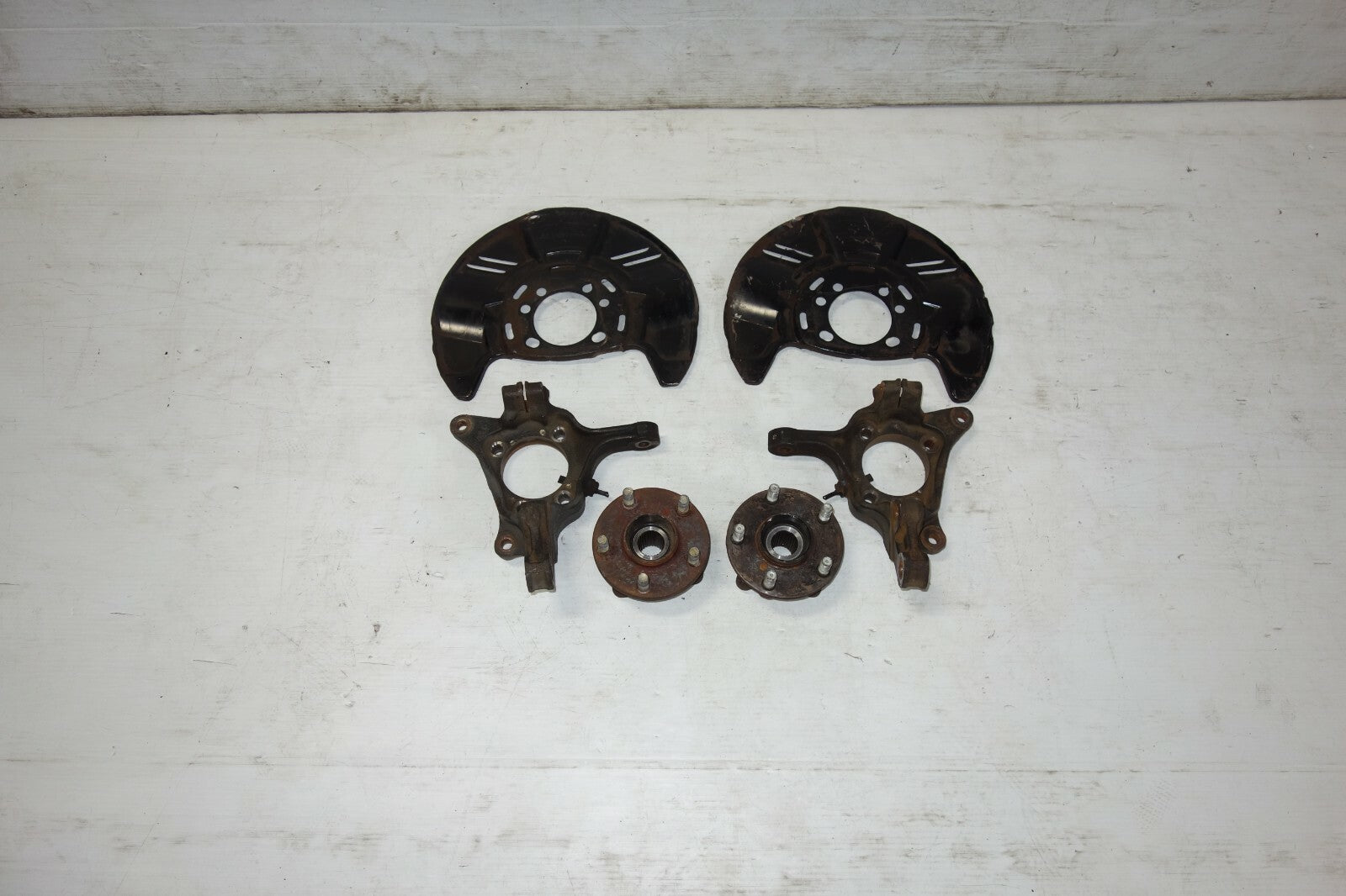 JDM SUBARU LEGACY OUTBACK OEM FRONT SPINDLE HUBS BEARING PAIR SPINDLE 2005-2014